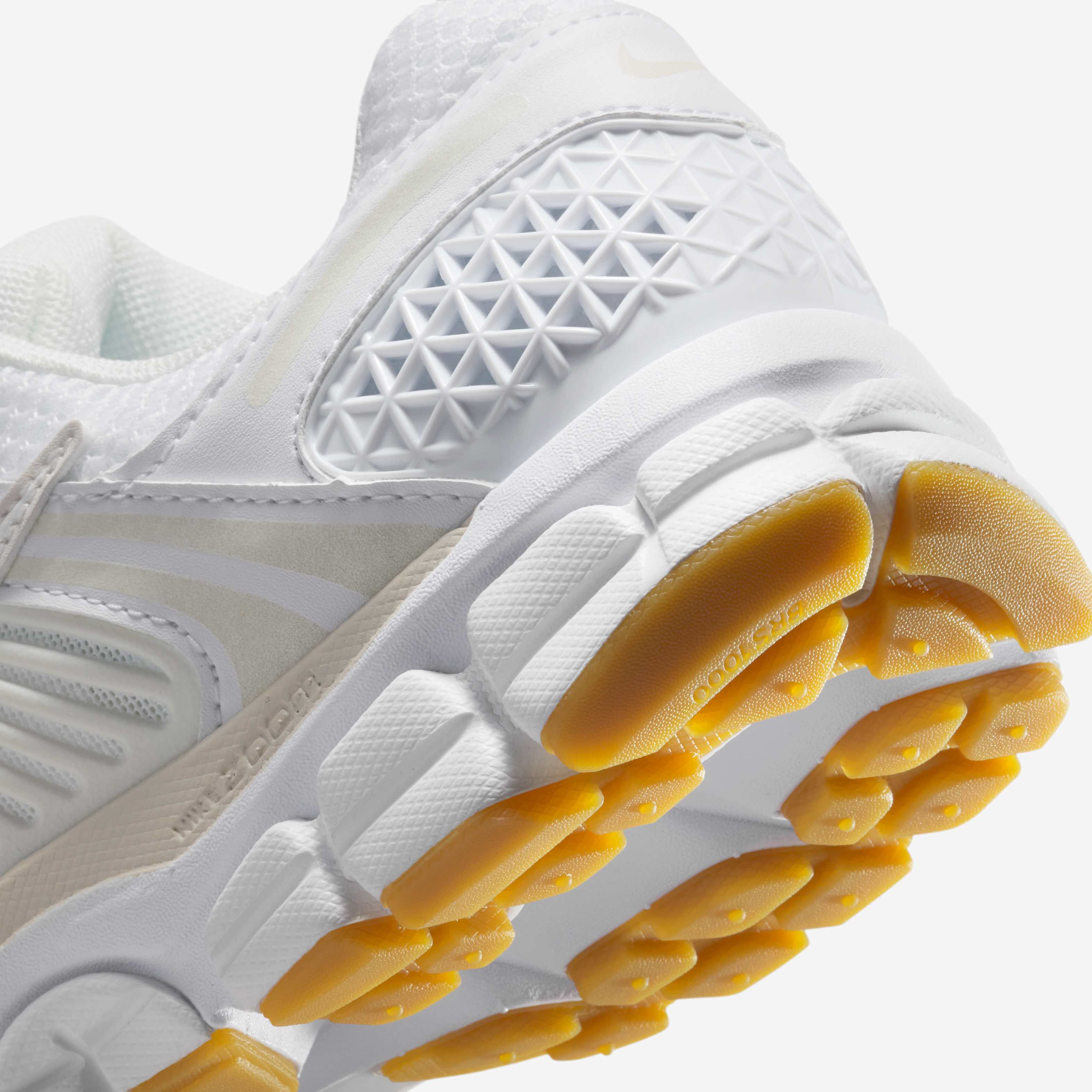 Nike Zoom Vomero 5 image number 7