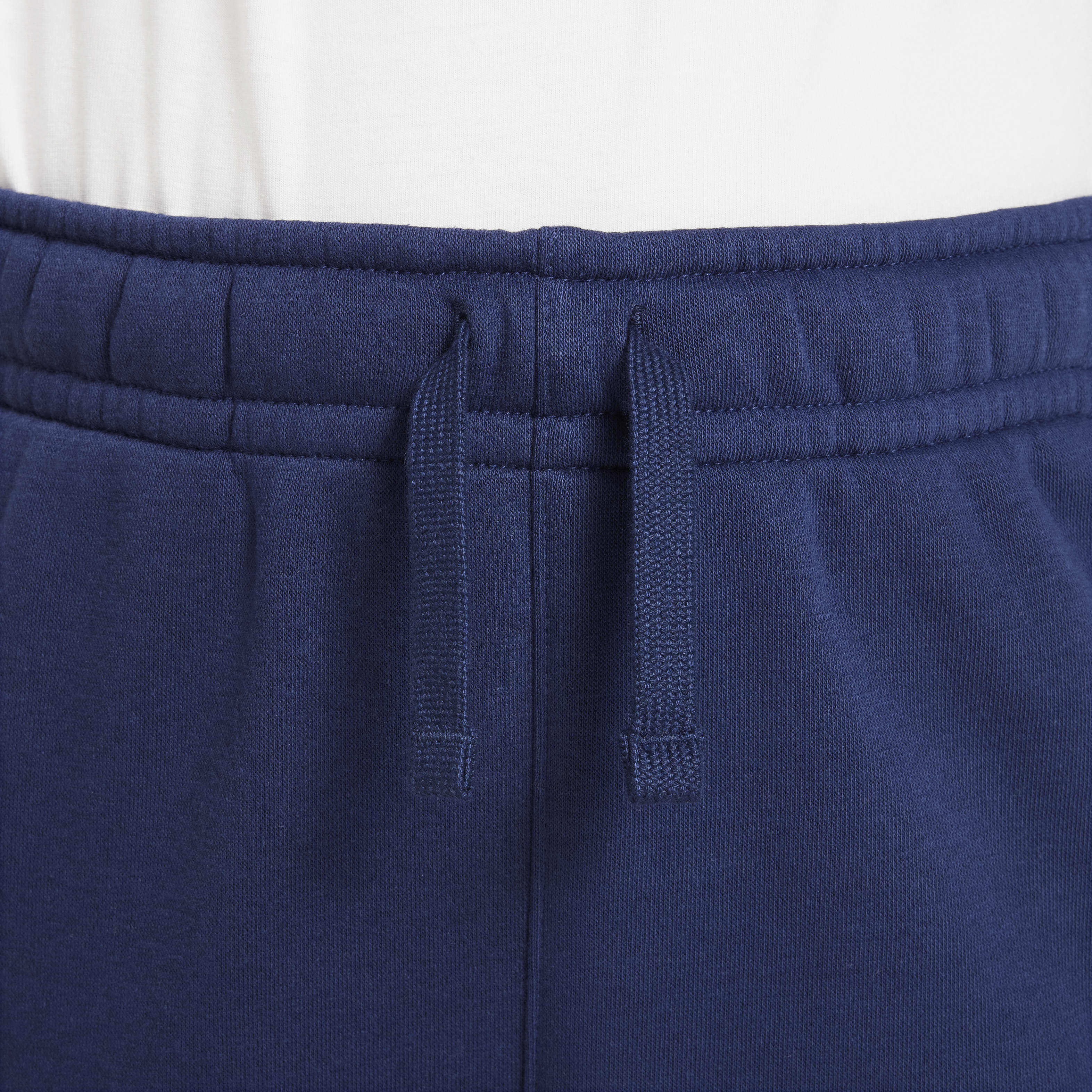 Nike Sportswear image number 2