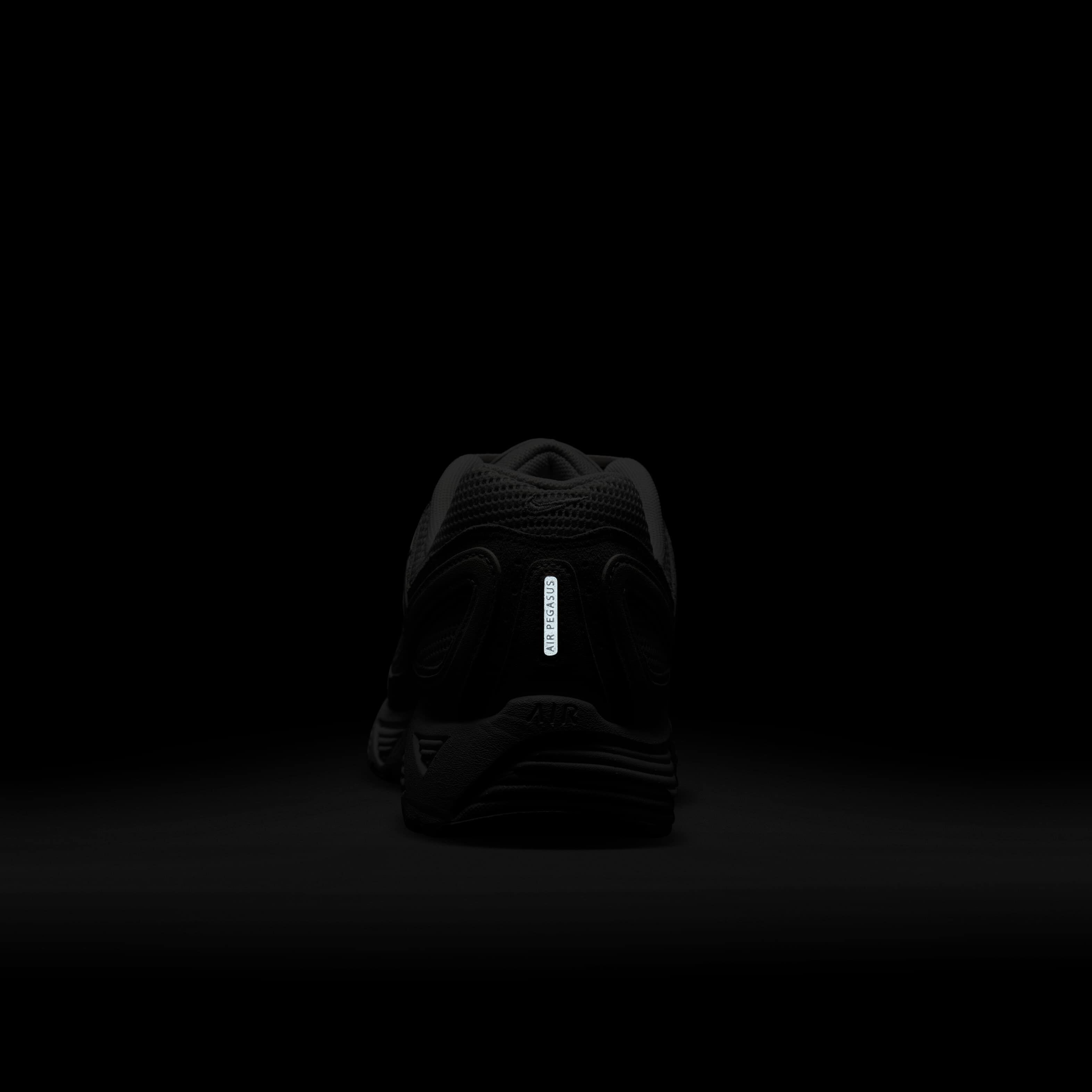 Nike Air Pegasus 2005 SE image number 9