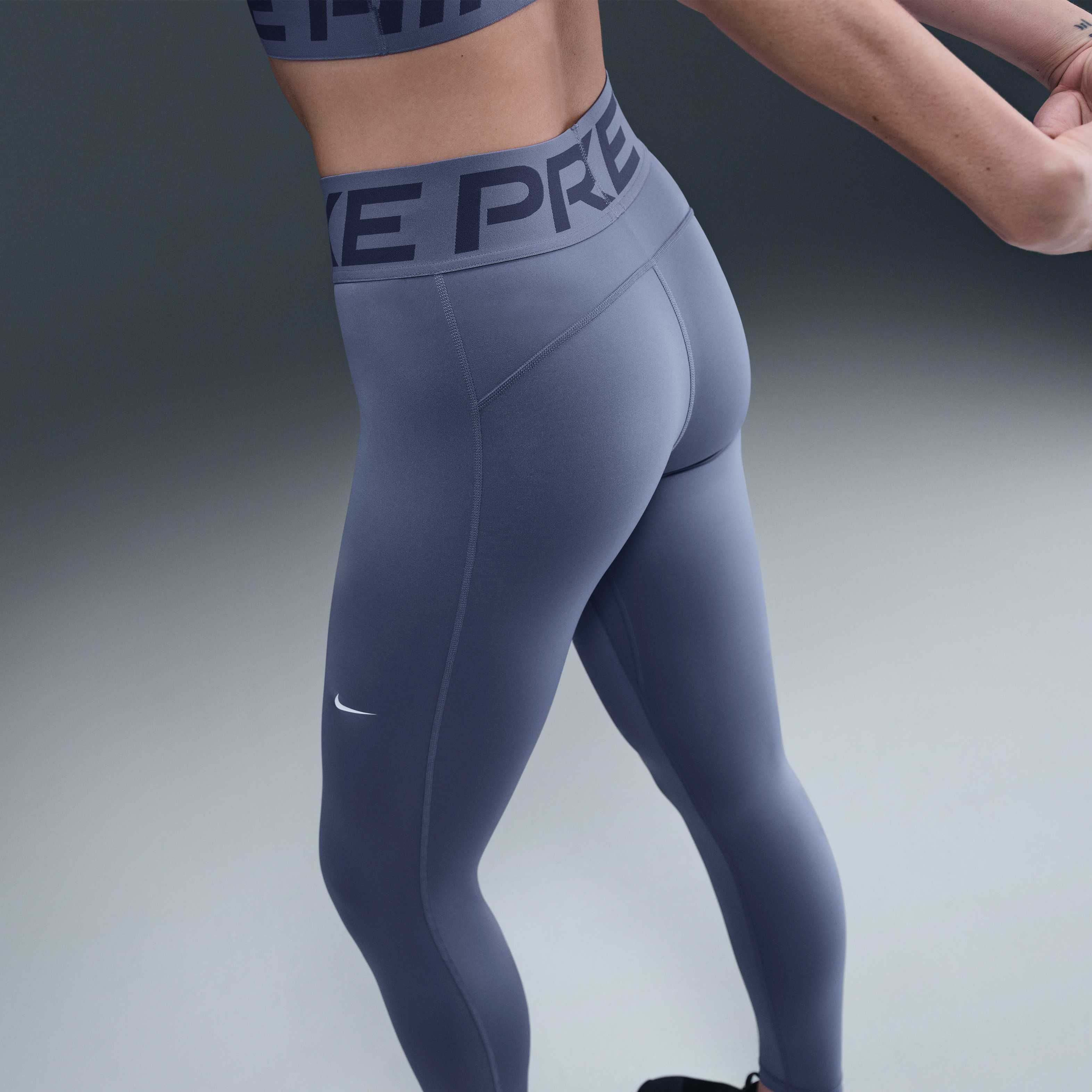 Nike Pro Sculpt image number 2