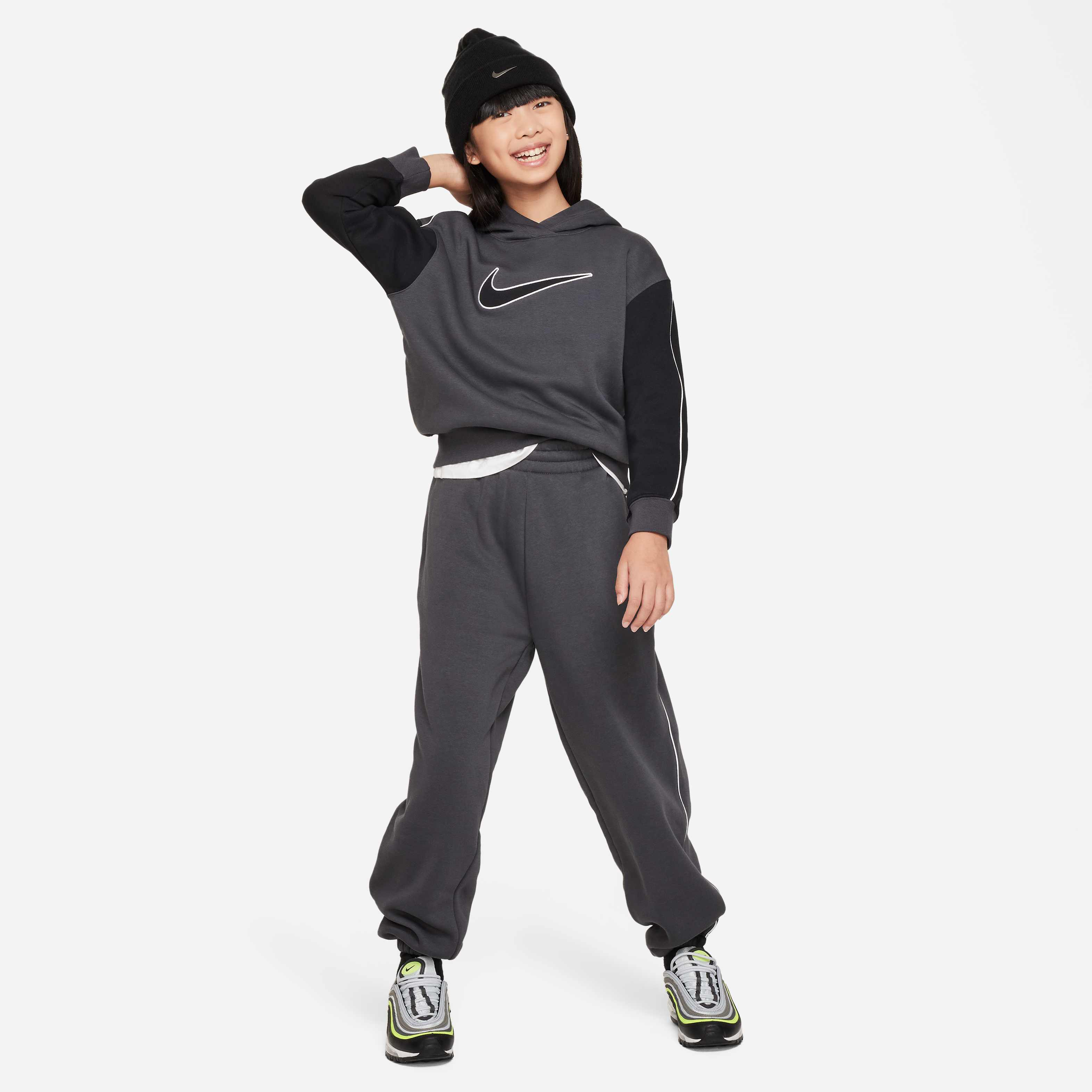 نايكي سبورتسوير image number 3