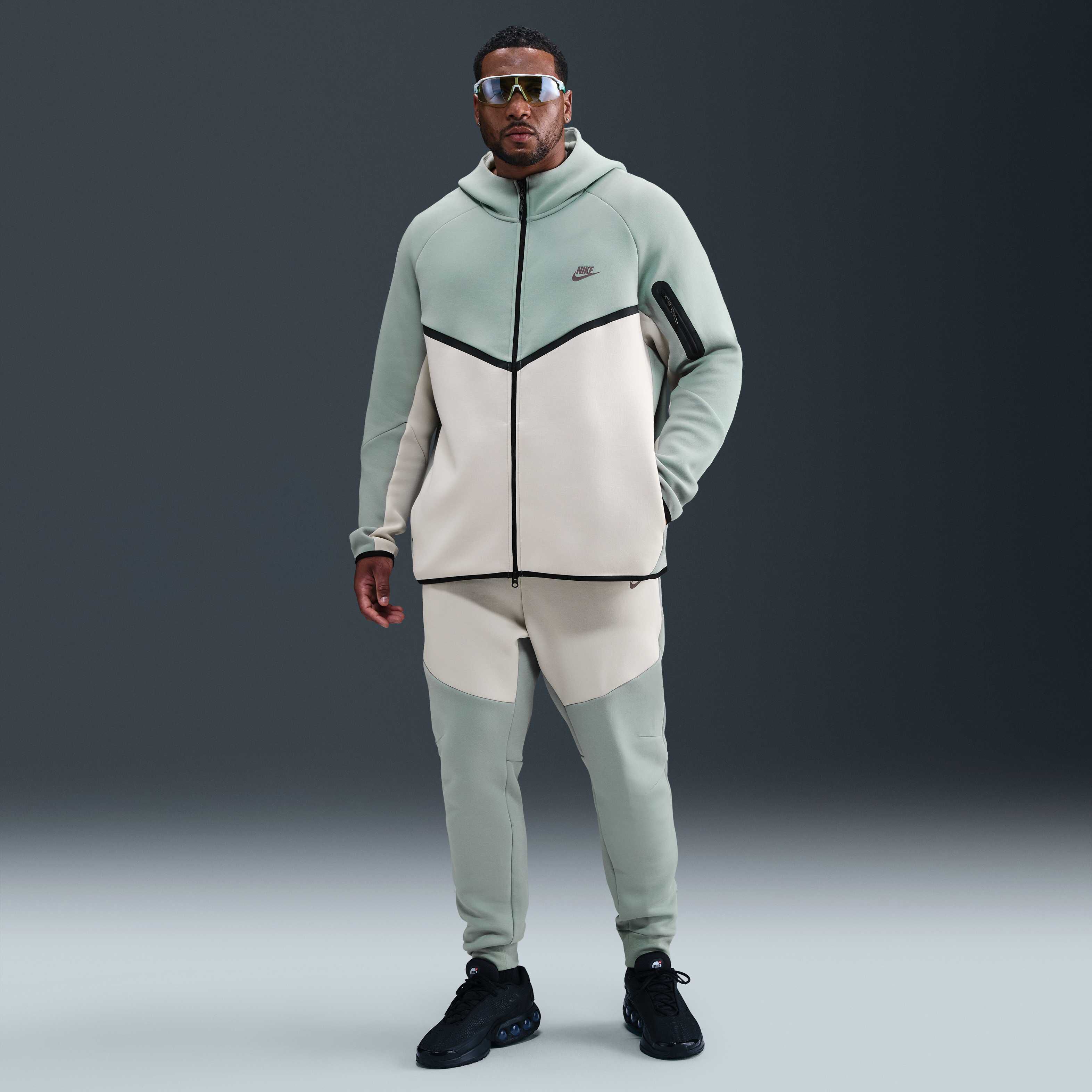 Nike Tech image number 5