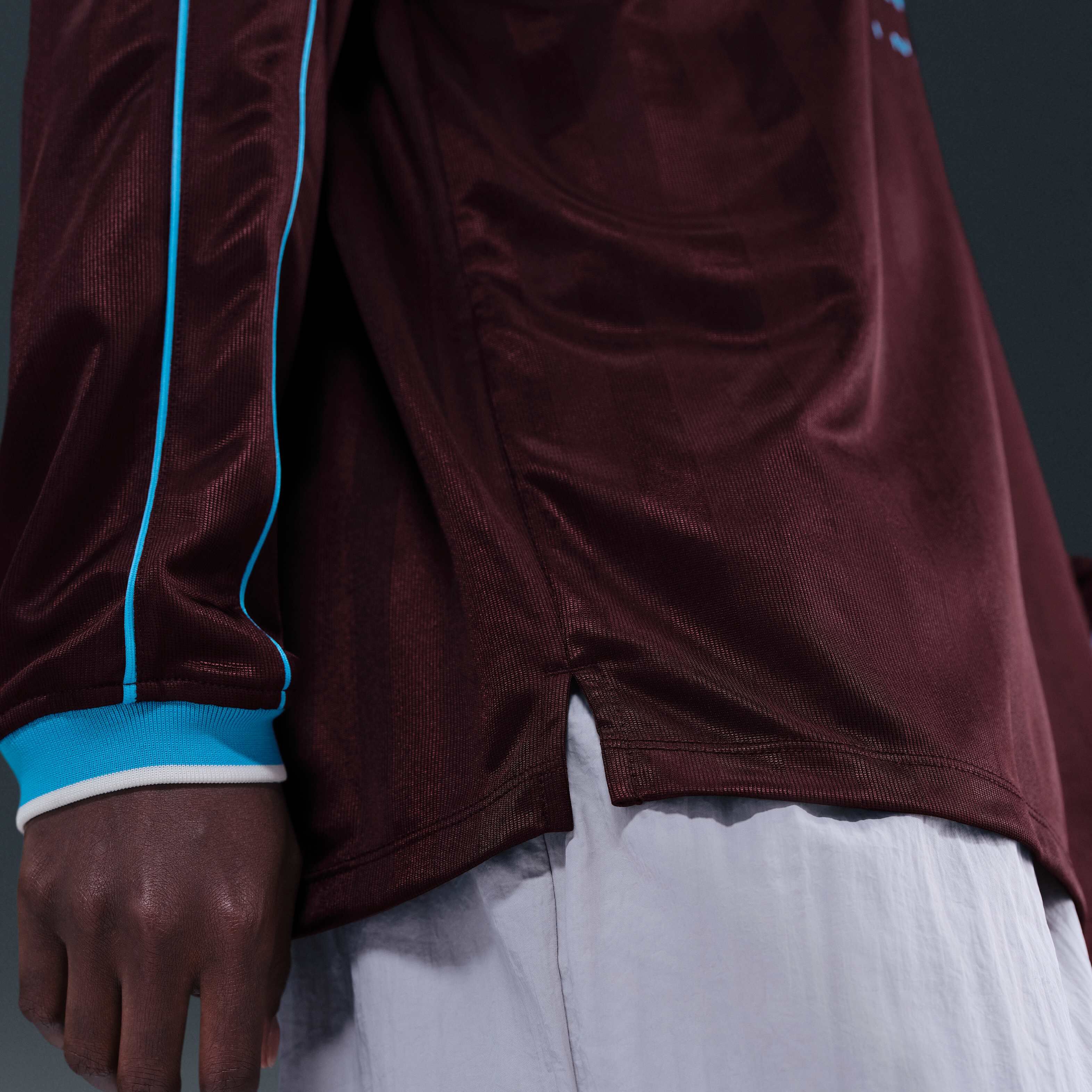 نايكي سبورتسوير image number 5