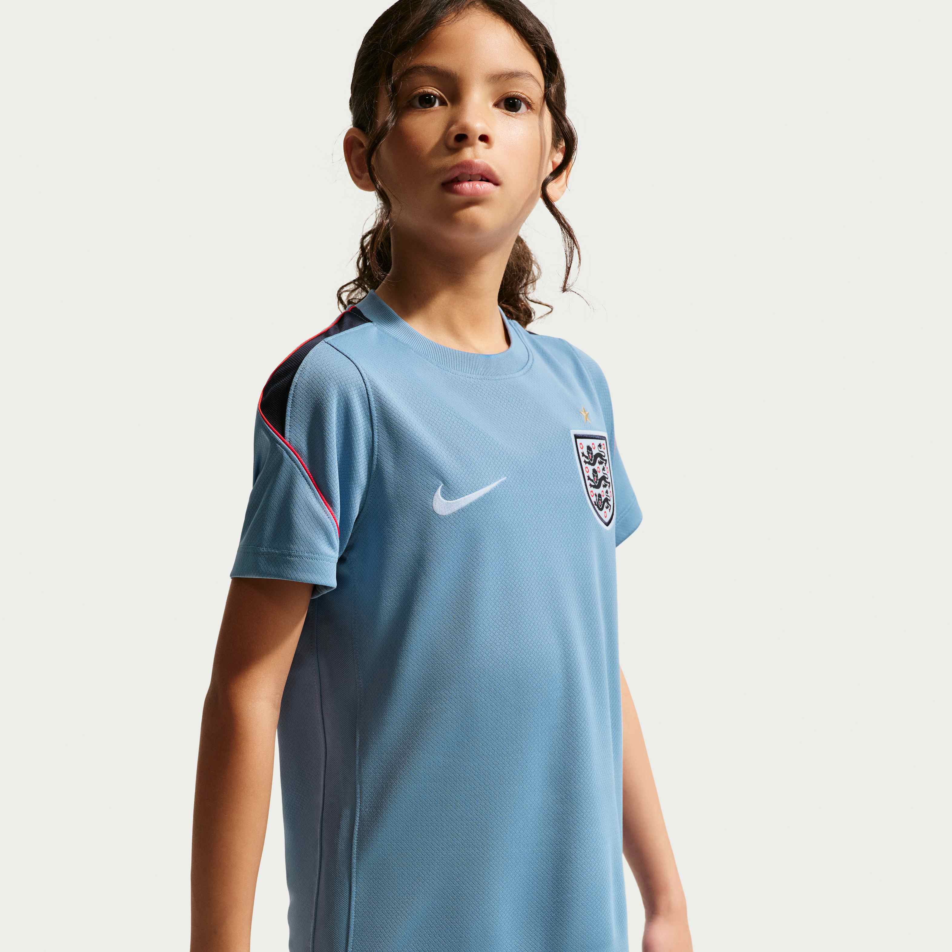 England Strike image number 1