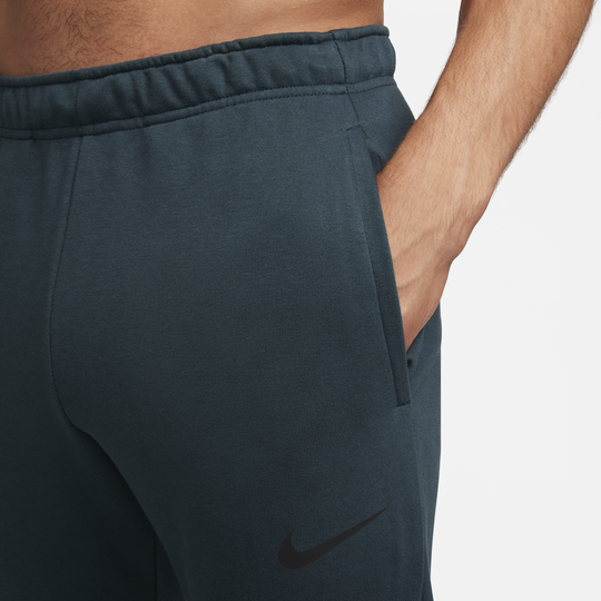 Shop Dri-FIT Men's Dri-FIT Taper Fitness Fleece Trousers | Nike UAE