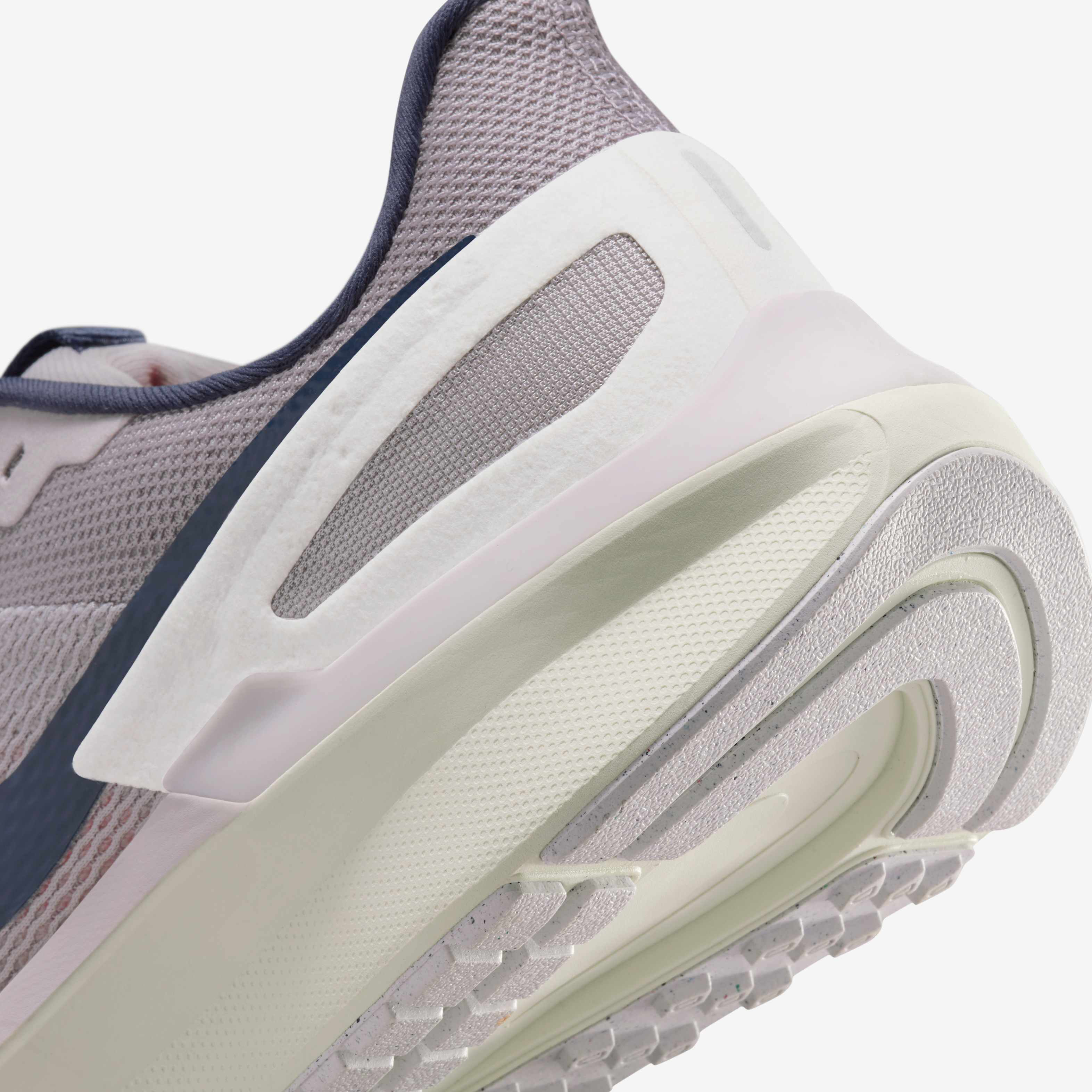 Nike Structure 25 image number 8