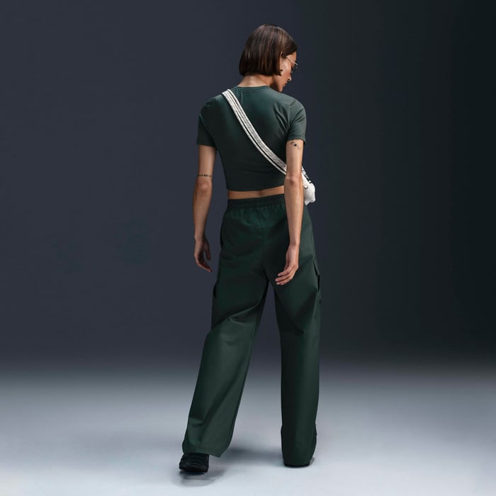 نايكي سبورتسوير ايسنشال image number 4 نايكي سبورتسوير ايسنشال image number 4