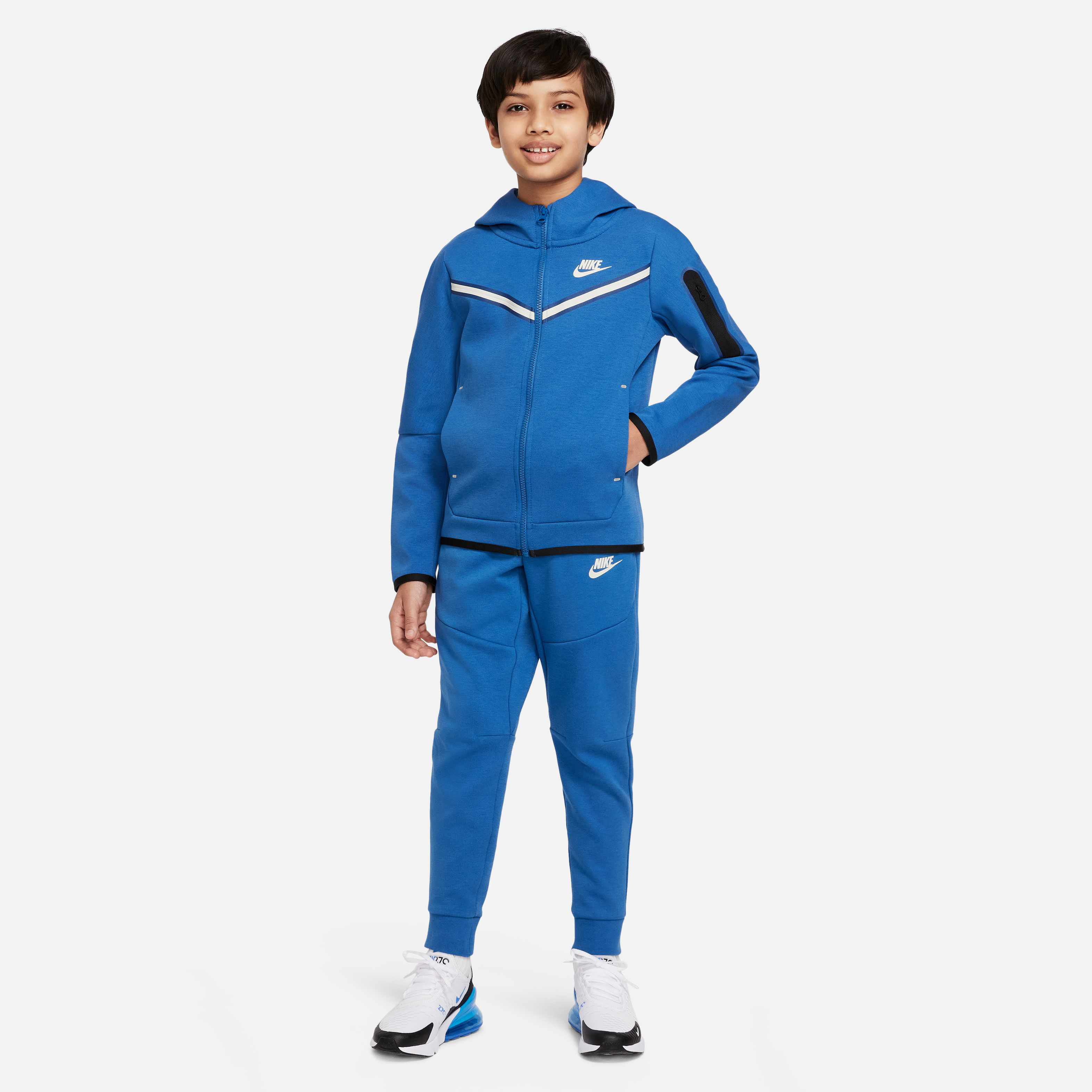 نايكي سبورتسوير تك فليس   image number 4