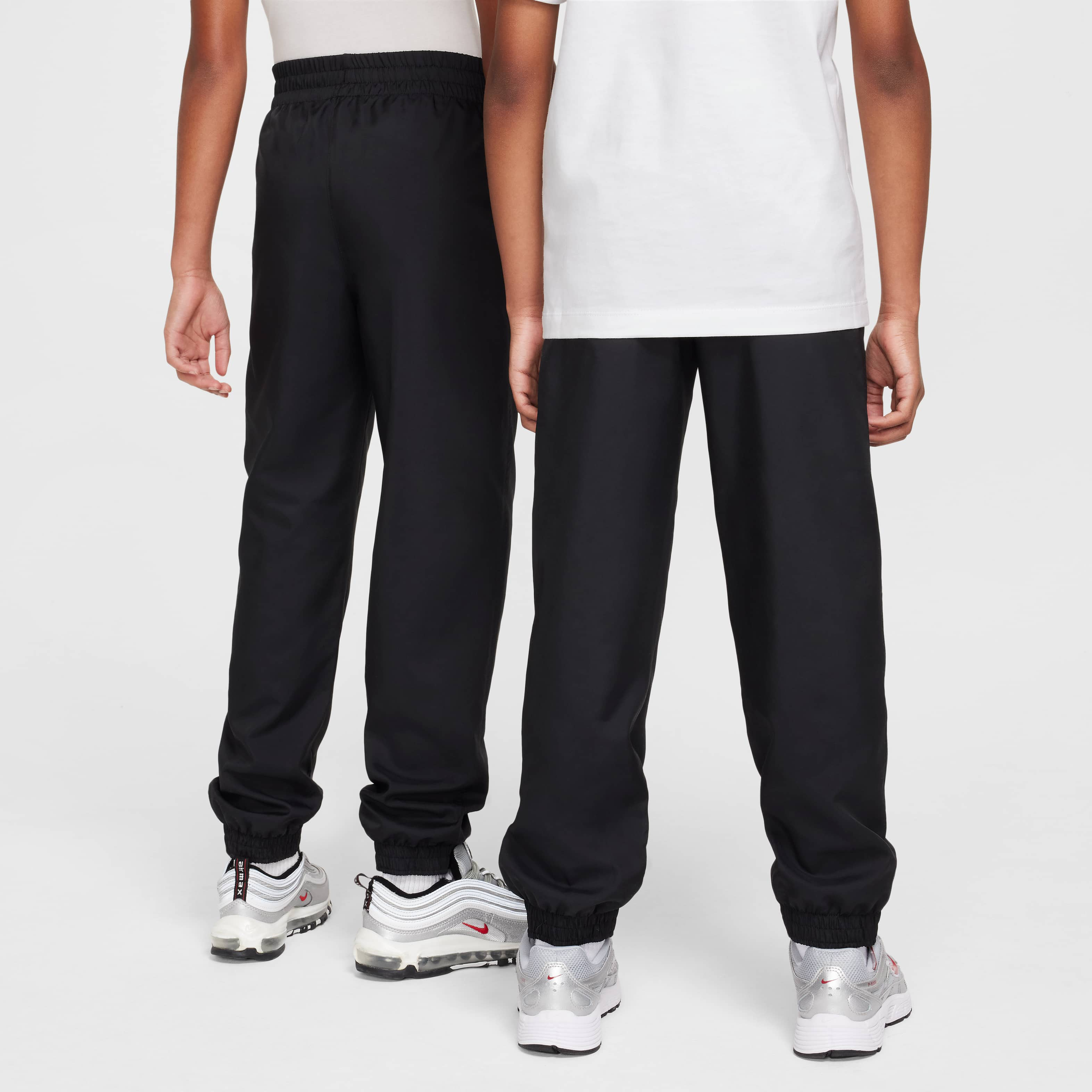 Nike Sportswear Club image number 1