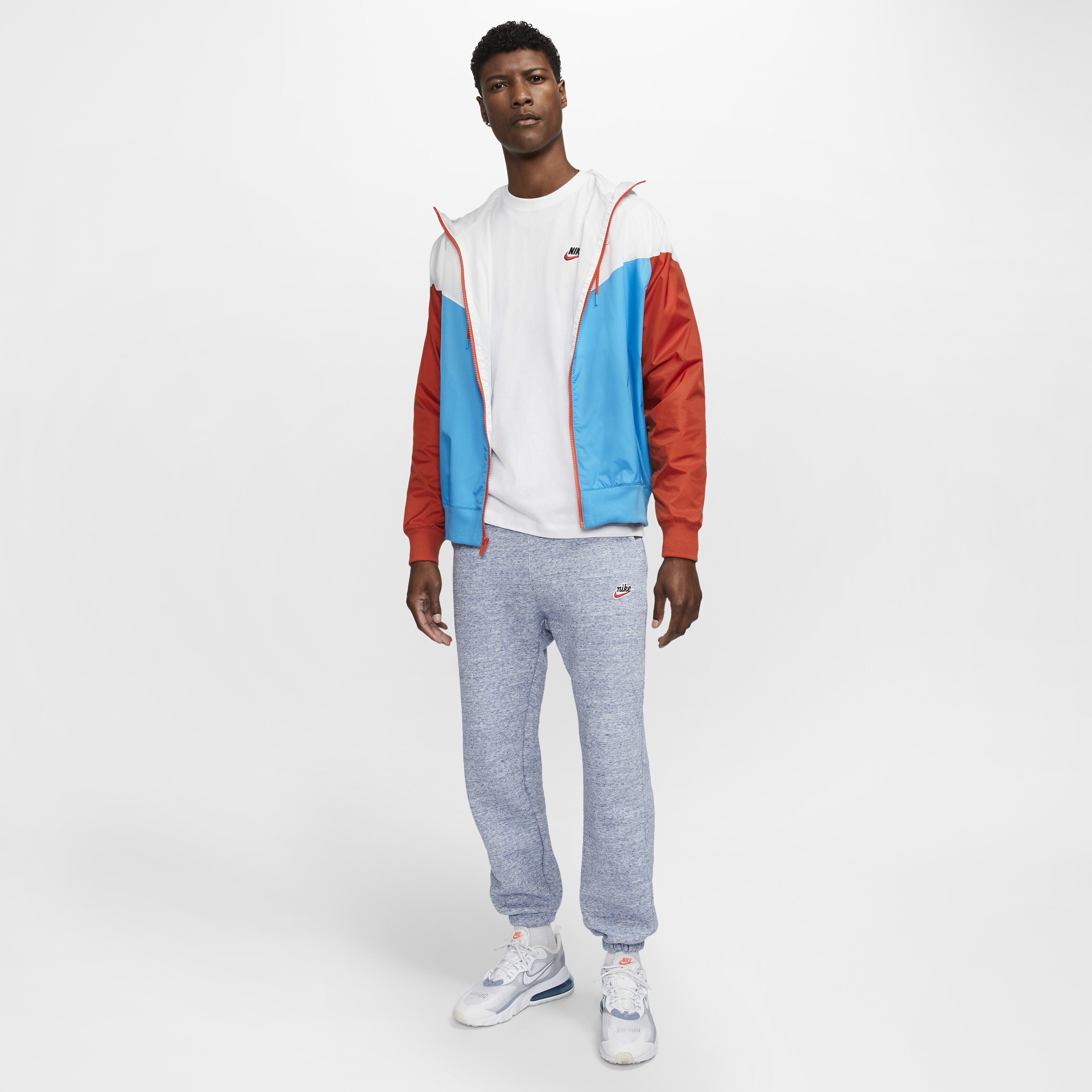 نايكي سبورتسوير كلوب image number 3