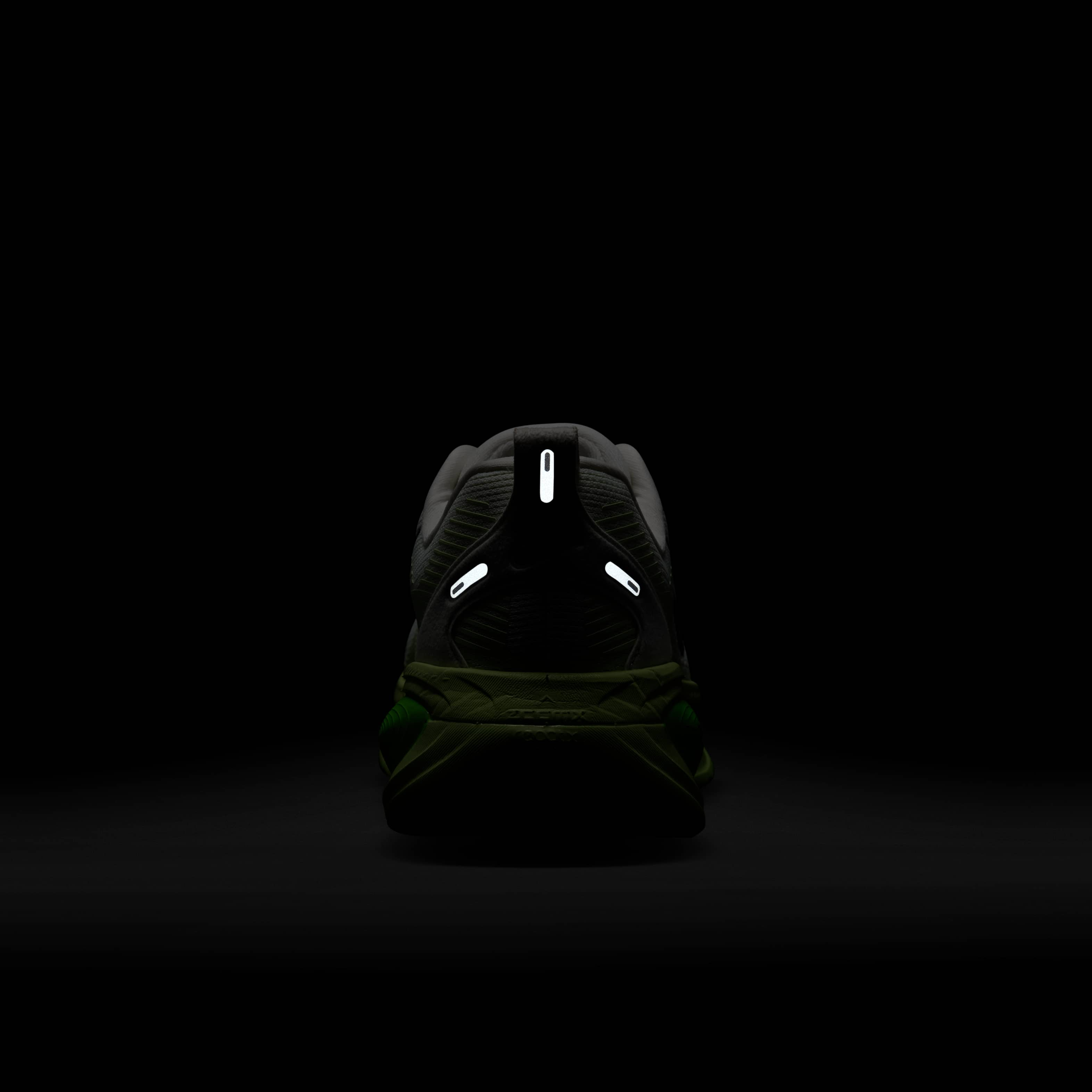 Nike Vomero 18 image number 8