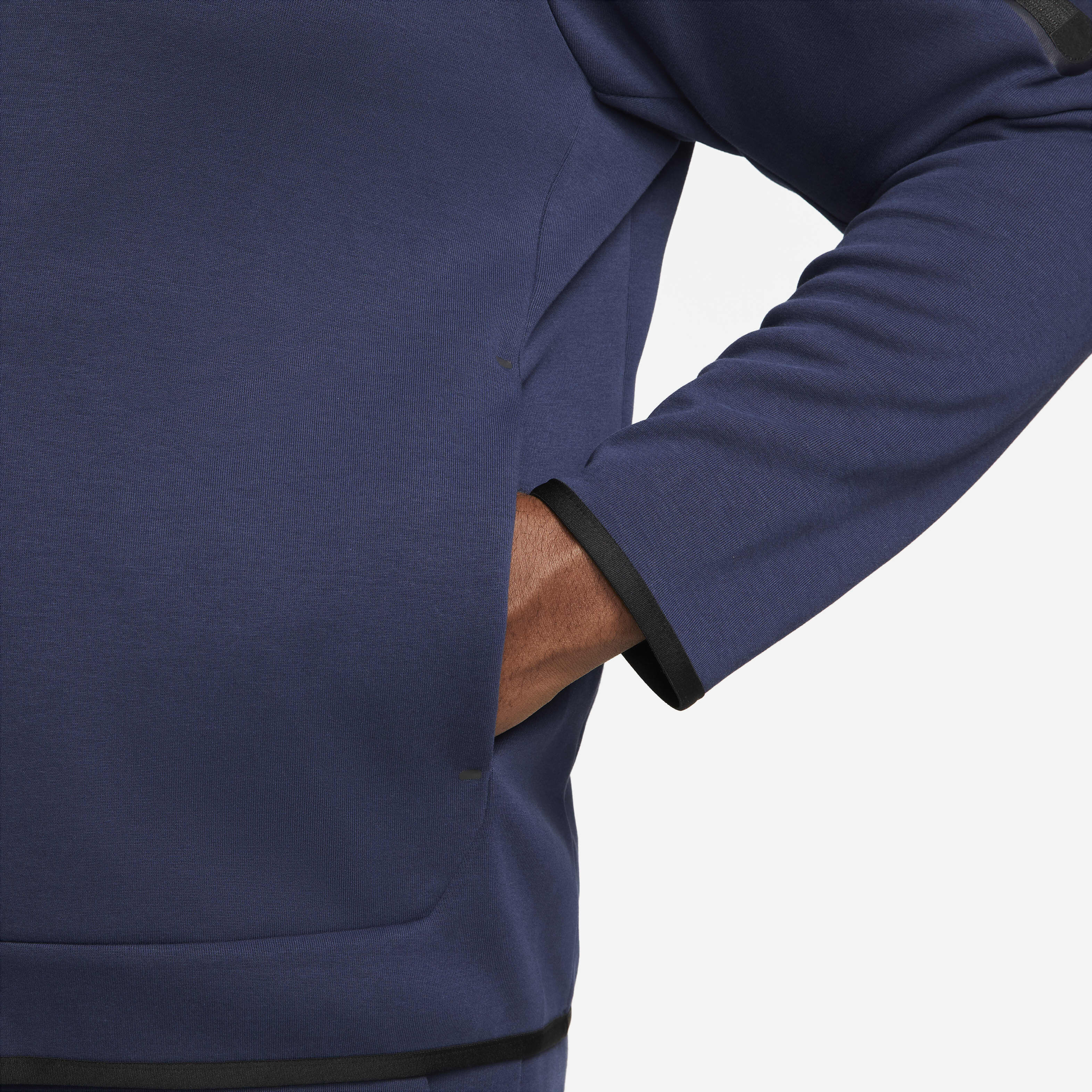 Nike Sportswear Tech Fleece image number 17