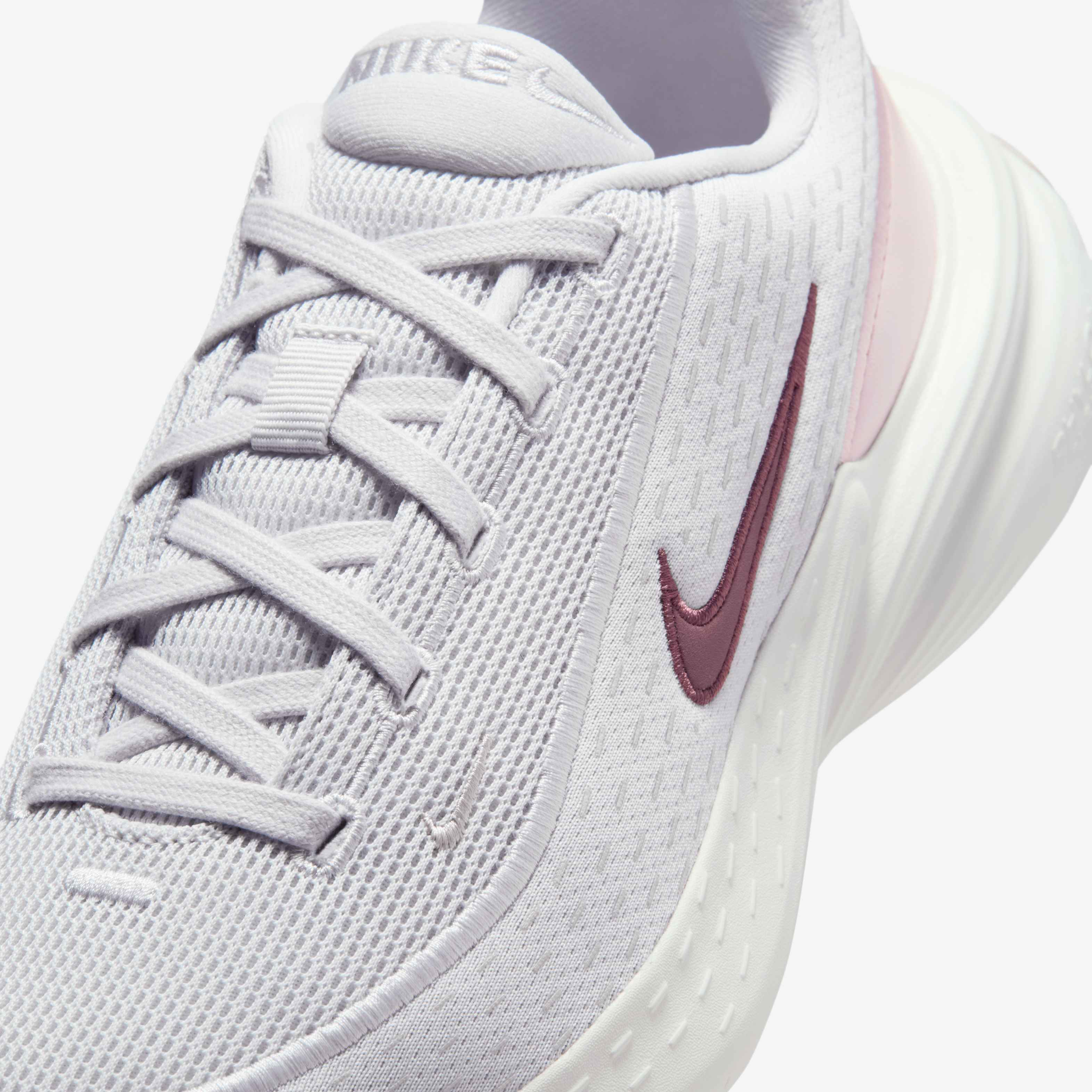 Nike Uplift SC image number 6