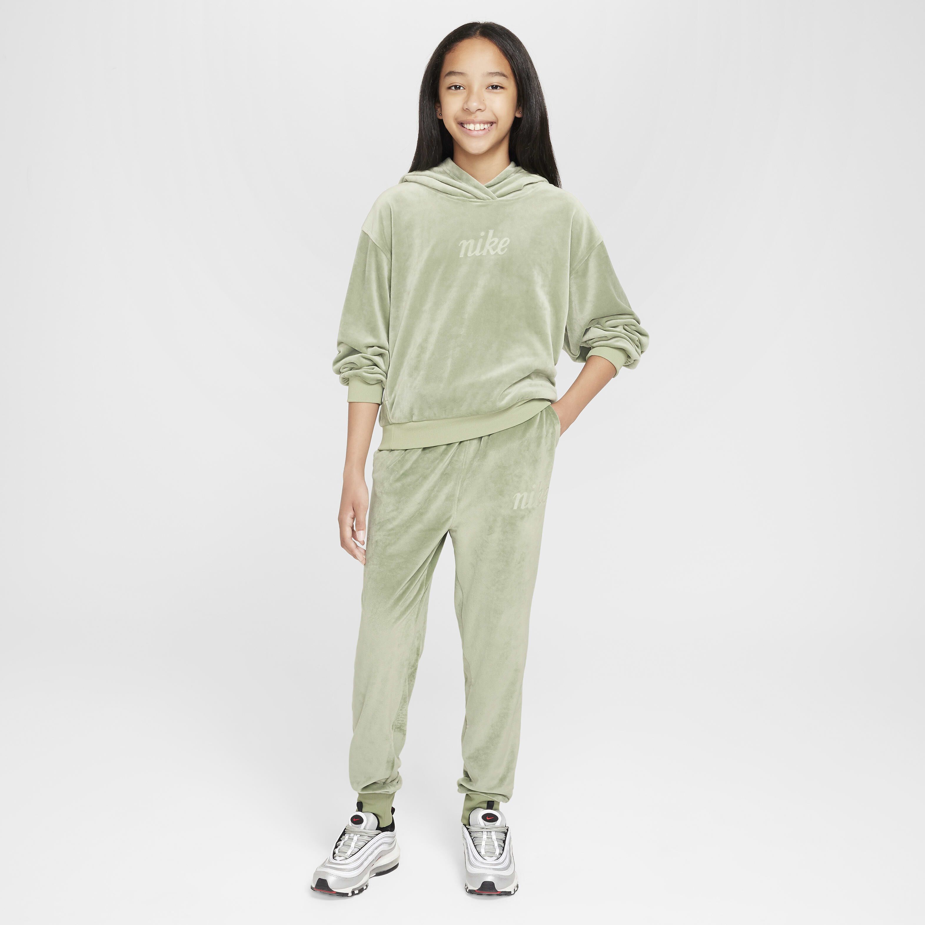 نايكي سبورتسوير image number 5