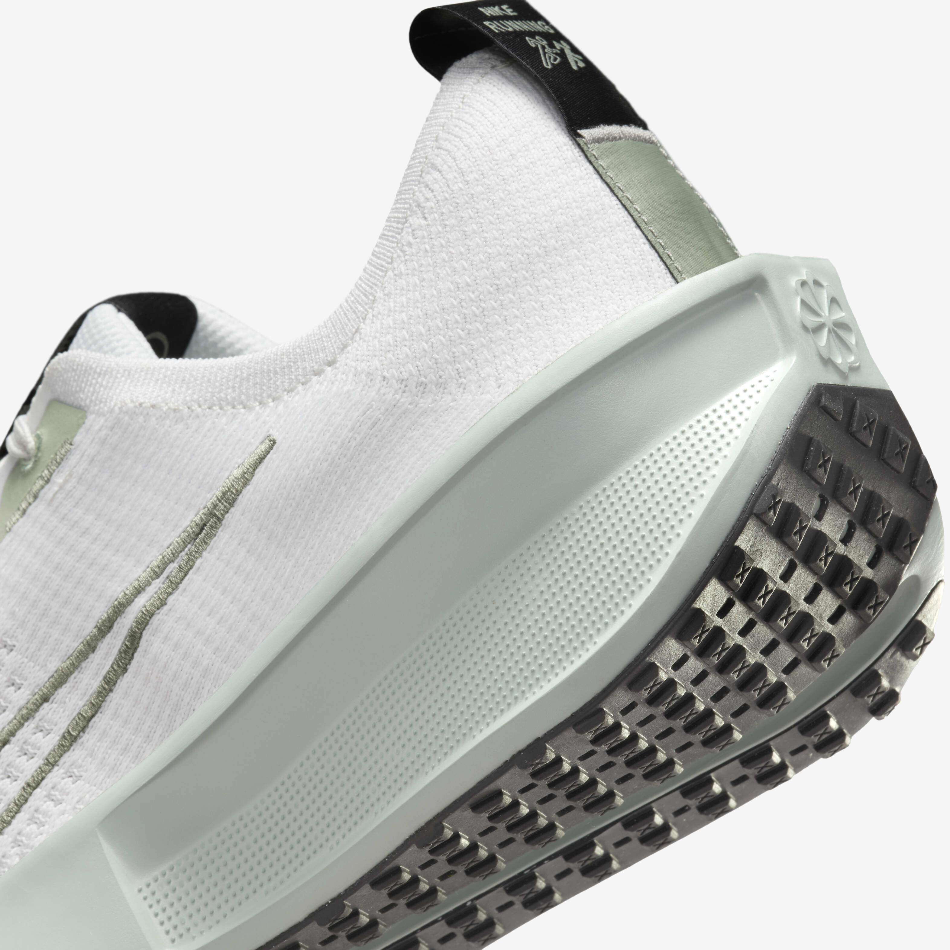 Buy Nike Interact Run Men's Road Running Shoes - Platinum
