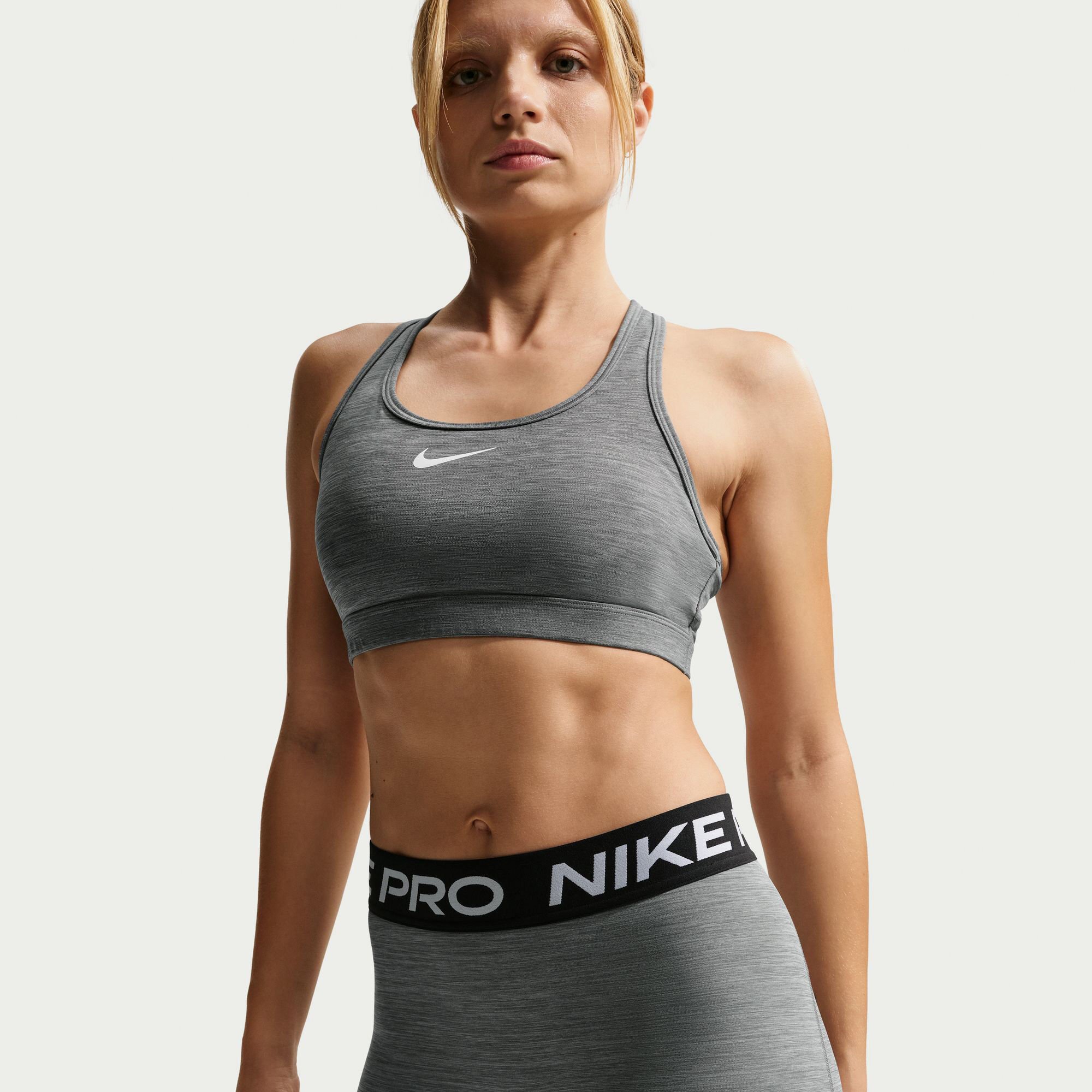 Nike Pro 365 image number 2
