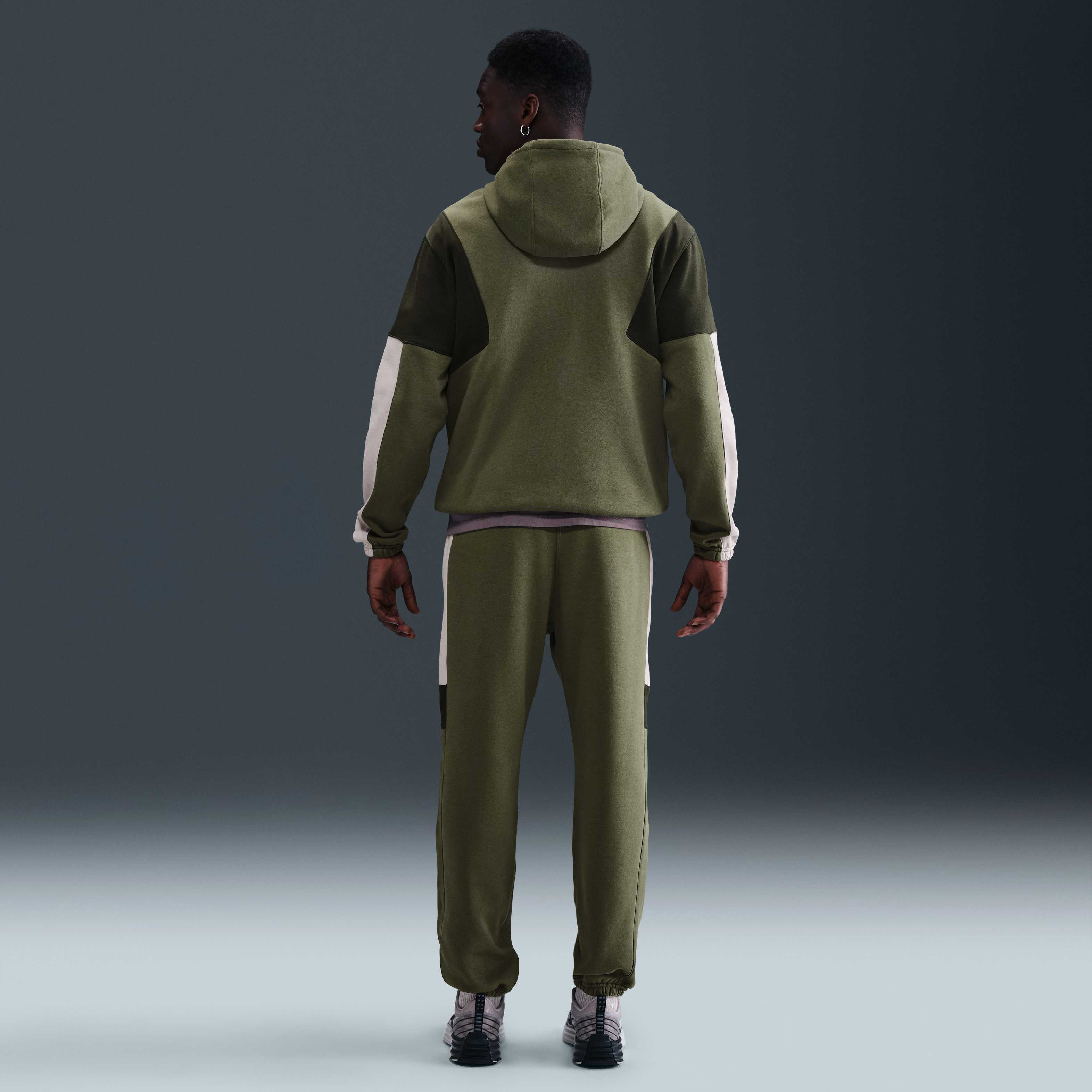 نايكي سبورتسوير كلوب image number 4