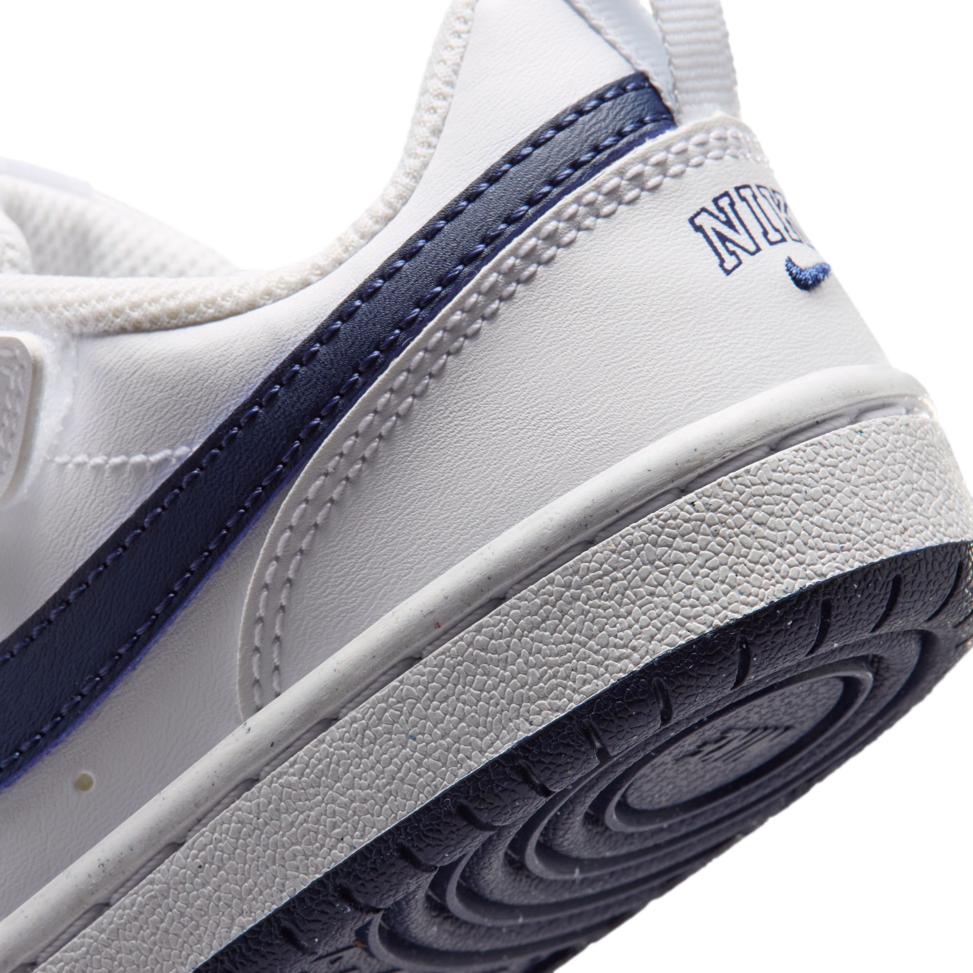 Nike Court Borough Low image number 8