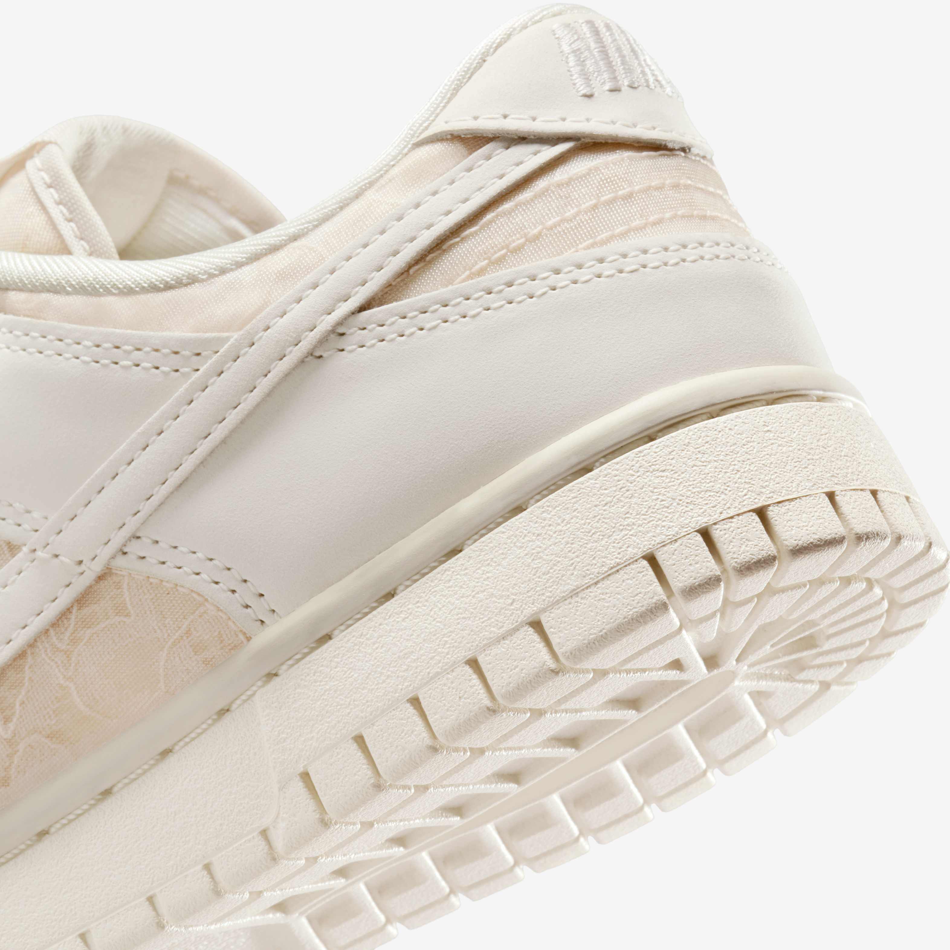 Nike Dunk Low image number 7