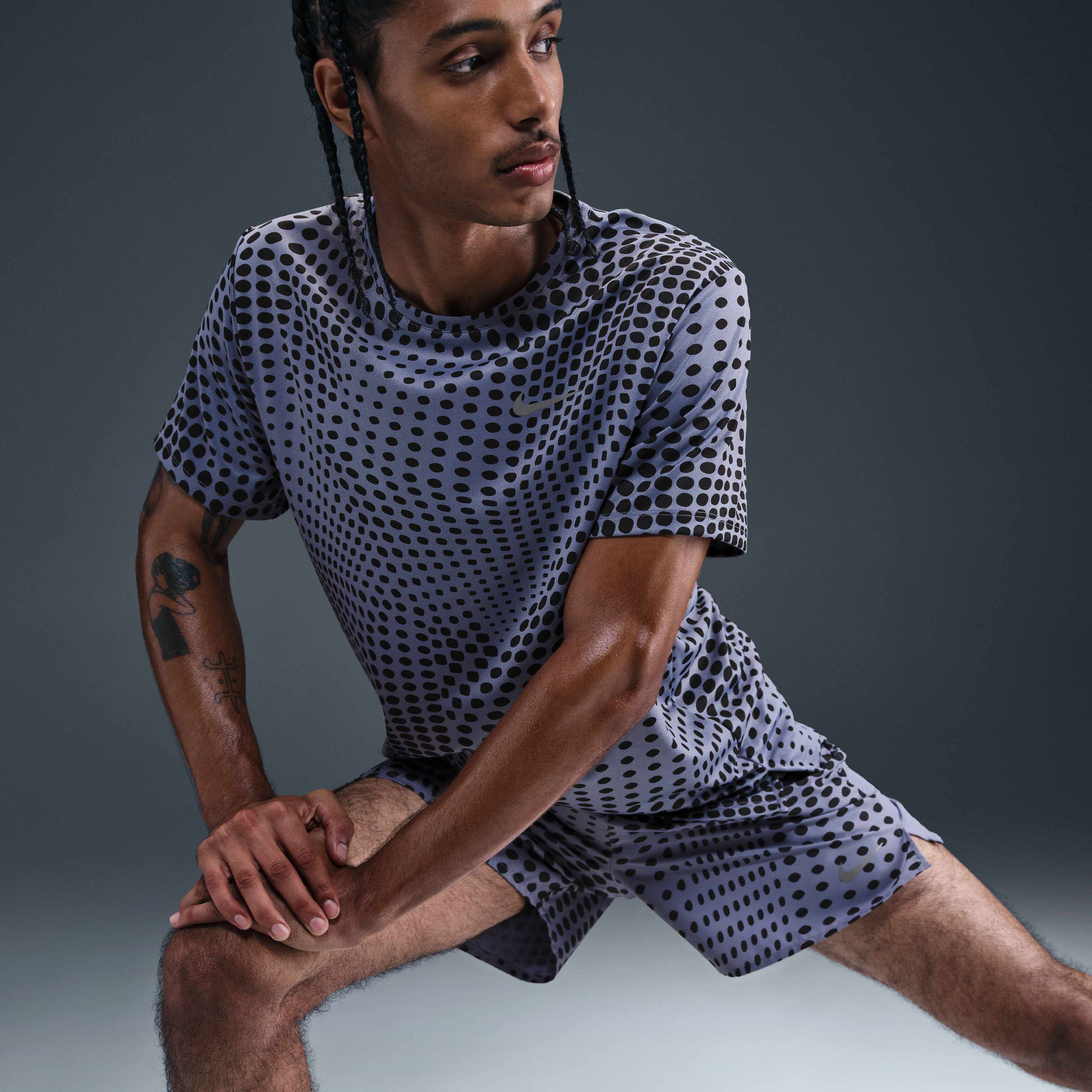 Nike Miler image number 2