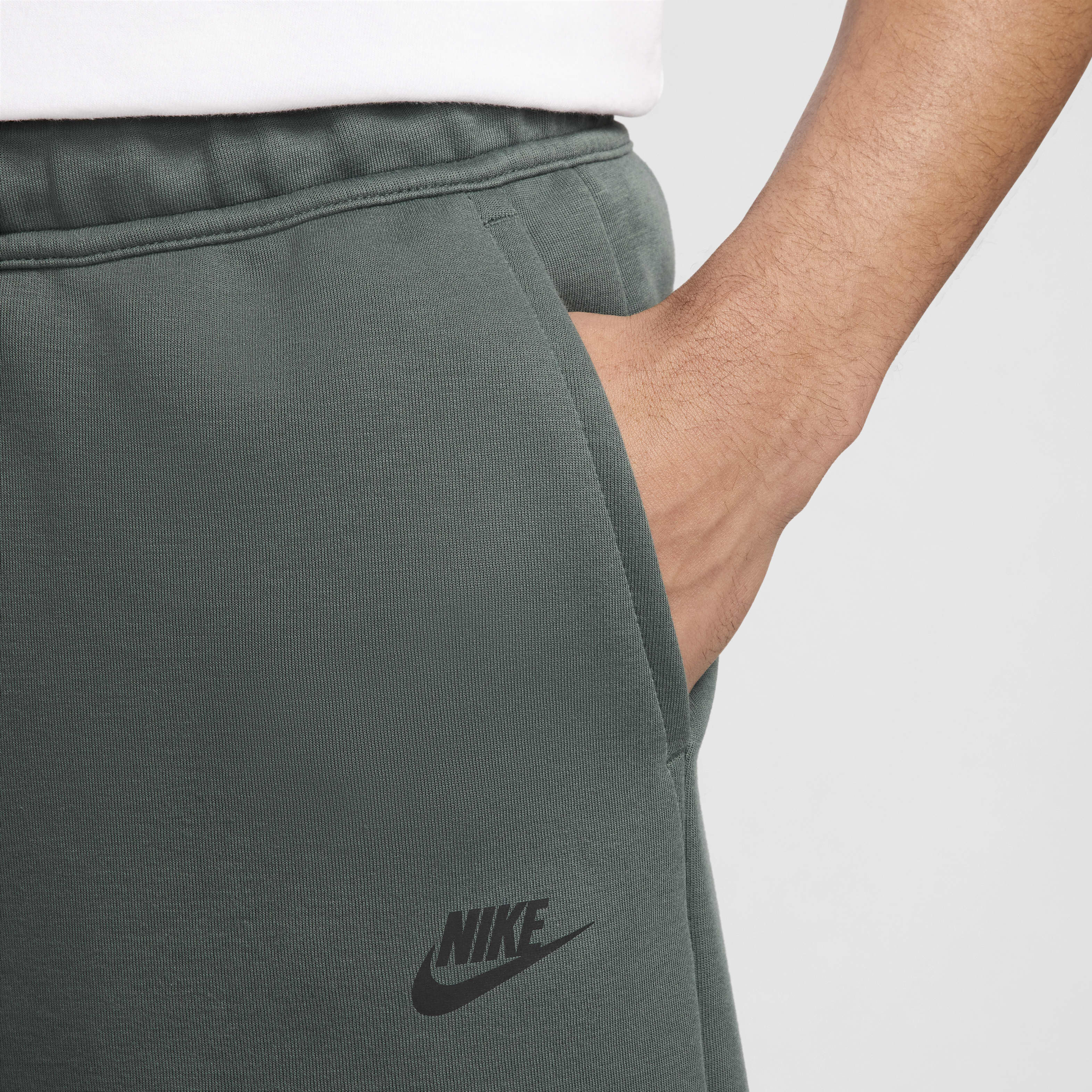 Nike tech fleece jogger shorts hotsell