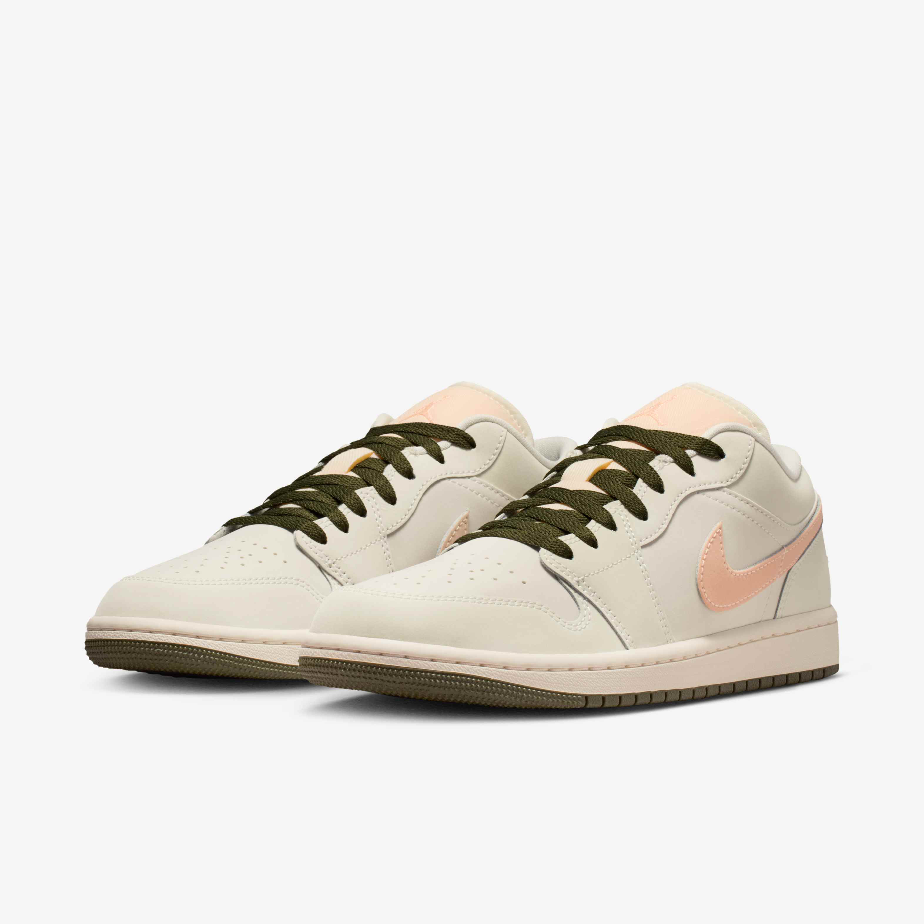 Air Jordan 1 Low image number 4
