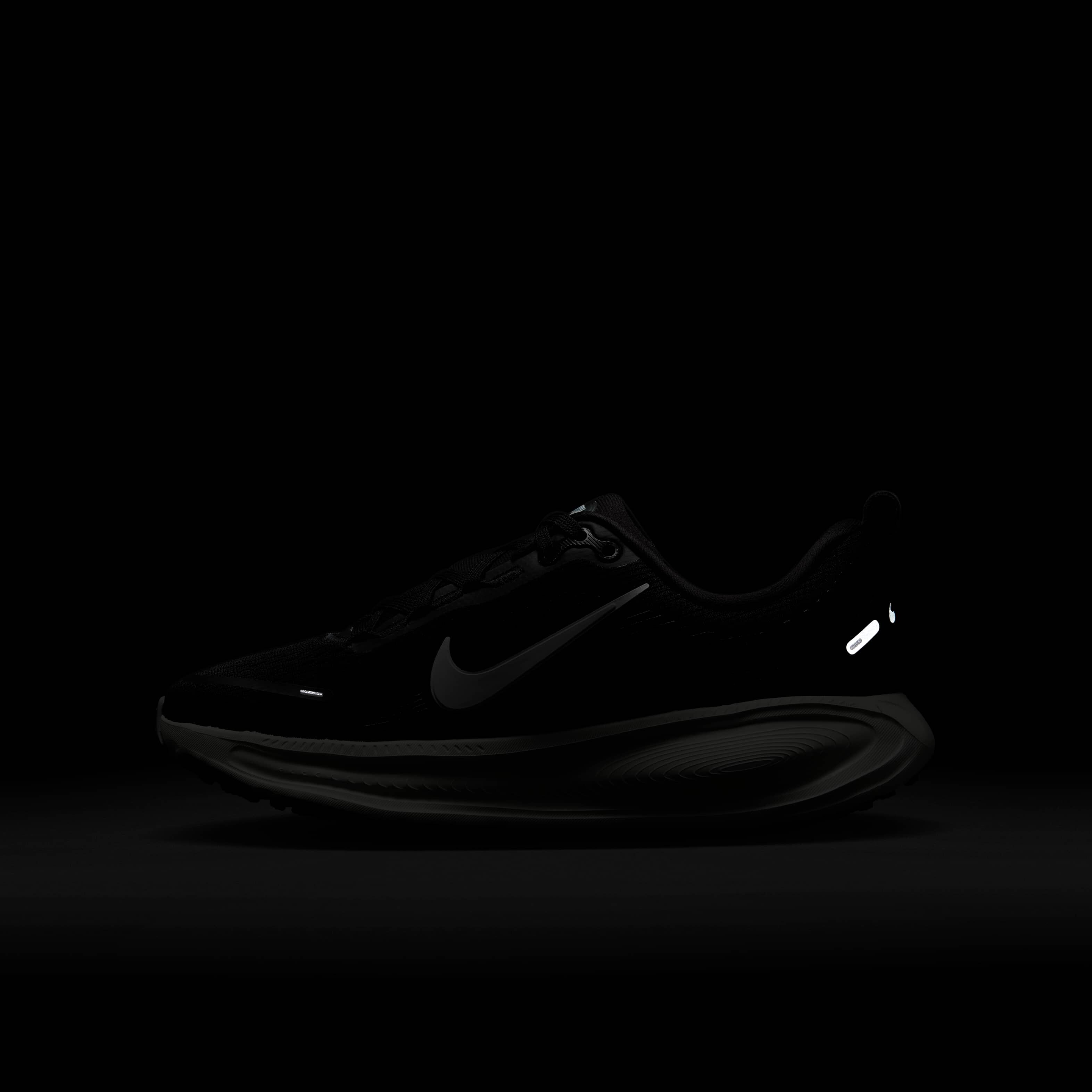 Nike Vomero 18 image number 10