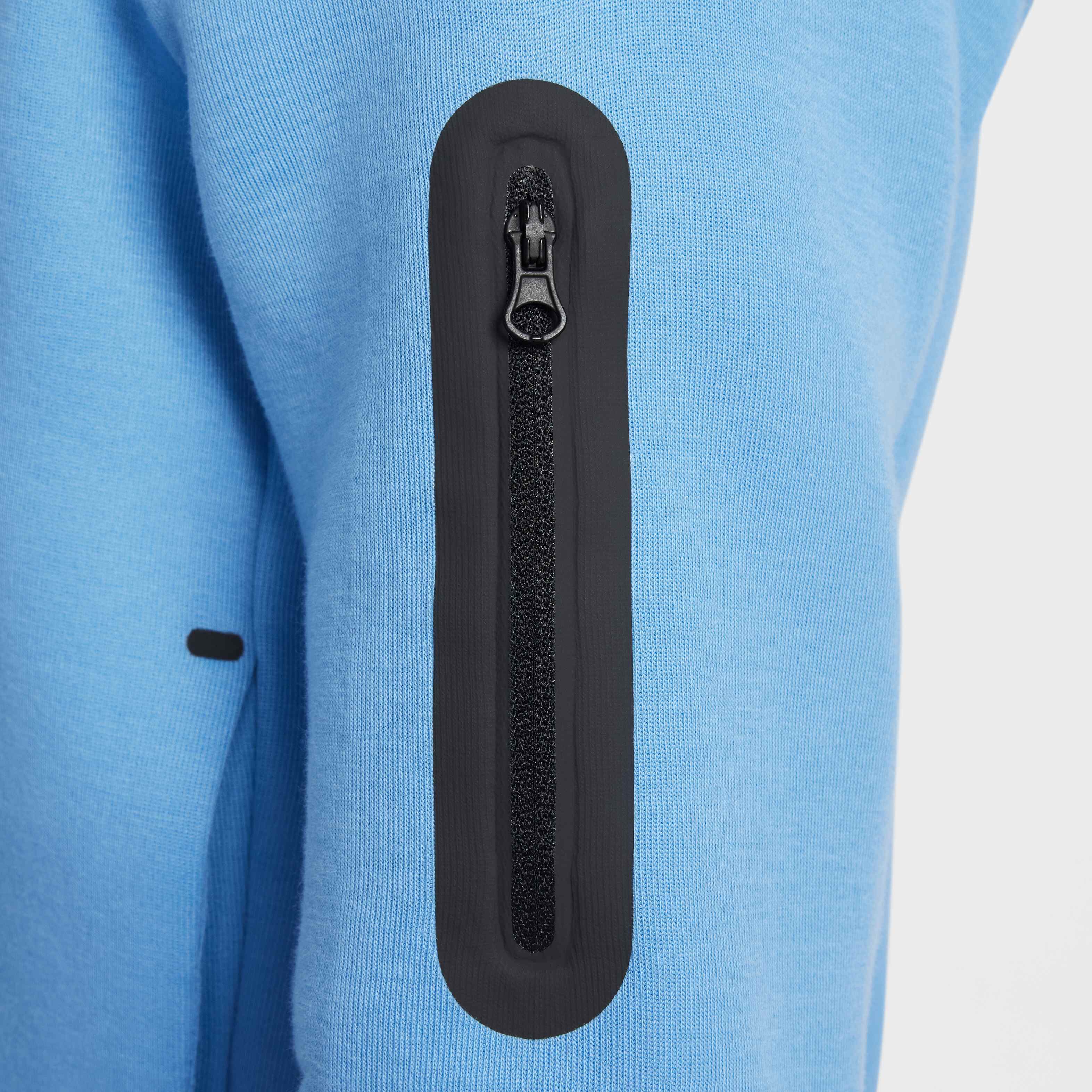 نايكي سبورتسوير تك فليس image number 4