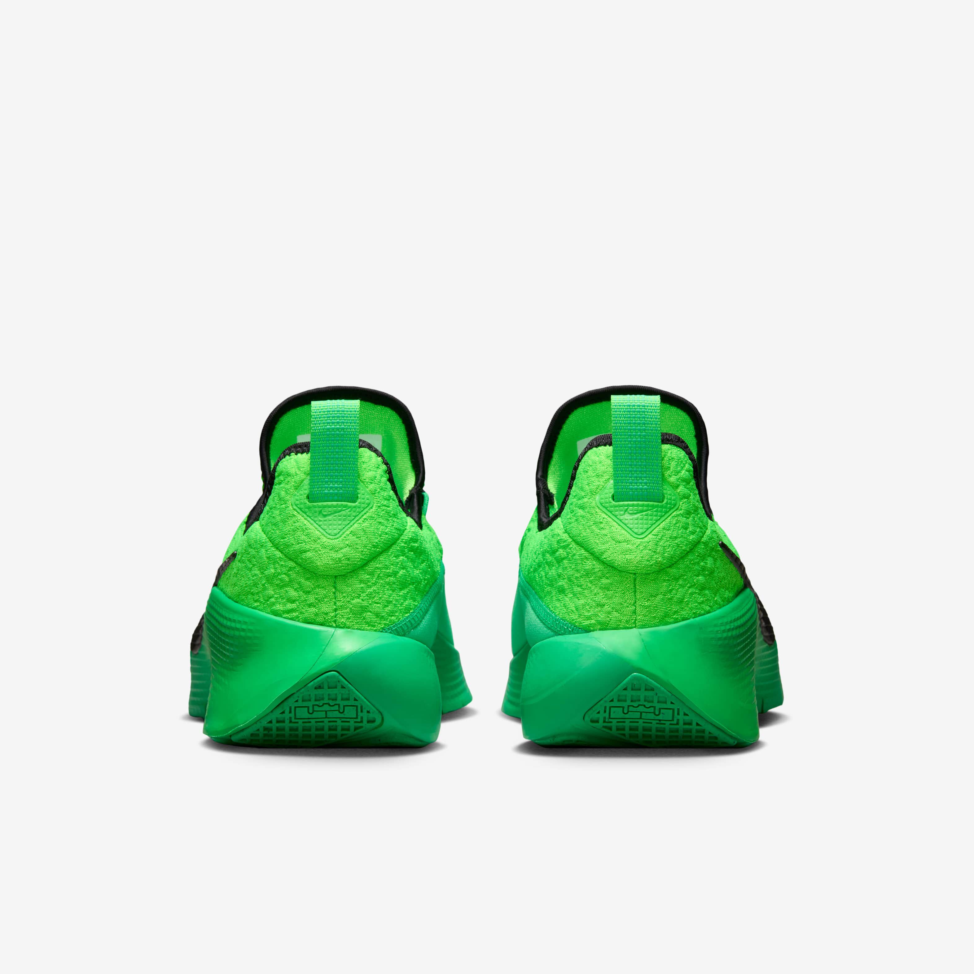 LeBron TR 1 image number 5