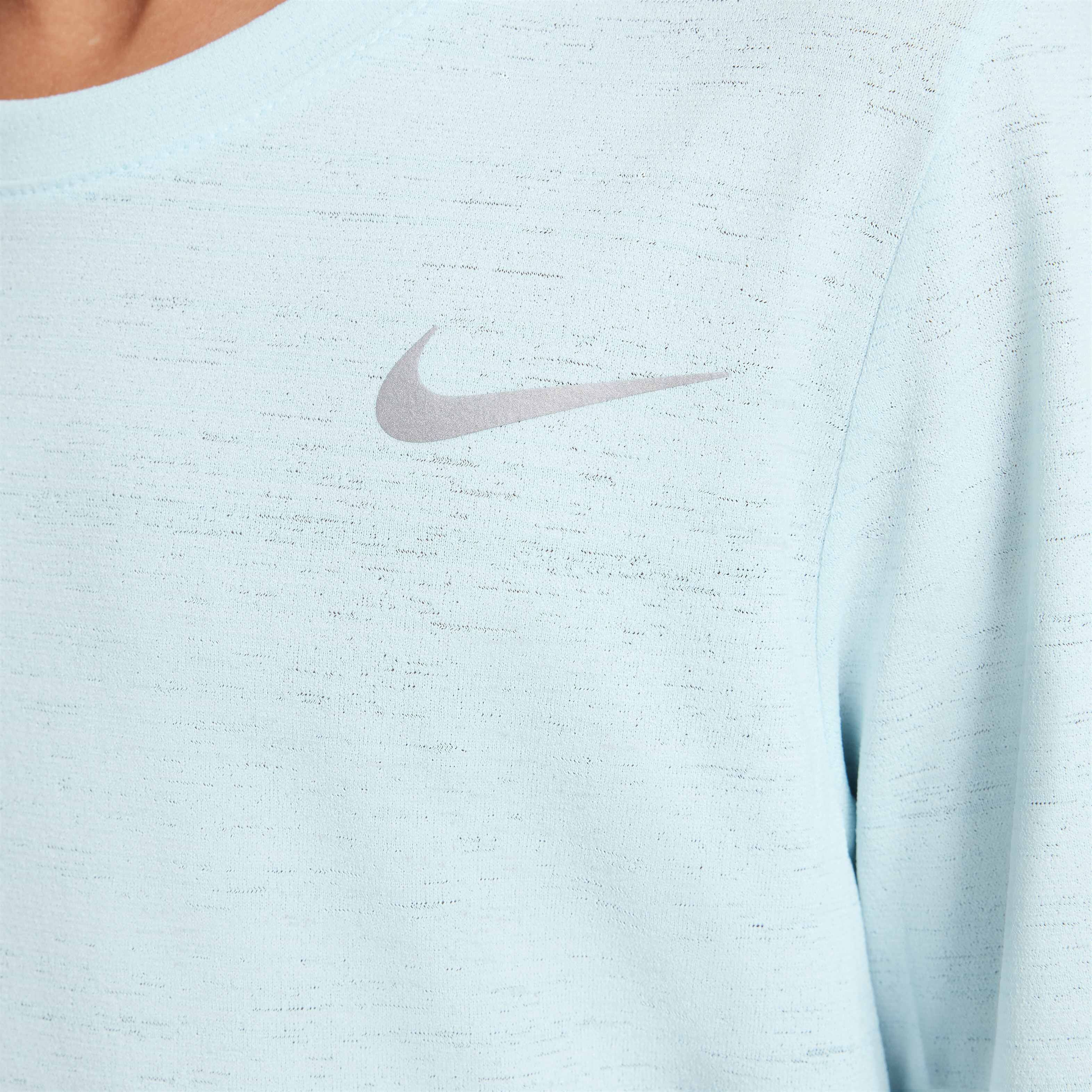 Nike Dri-FIT Miler image number 3