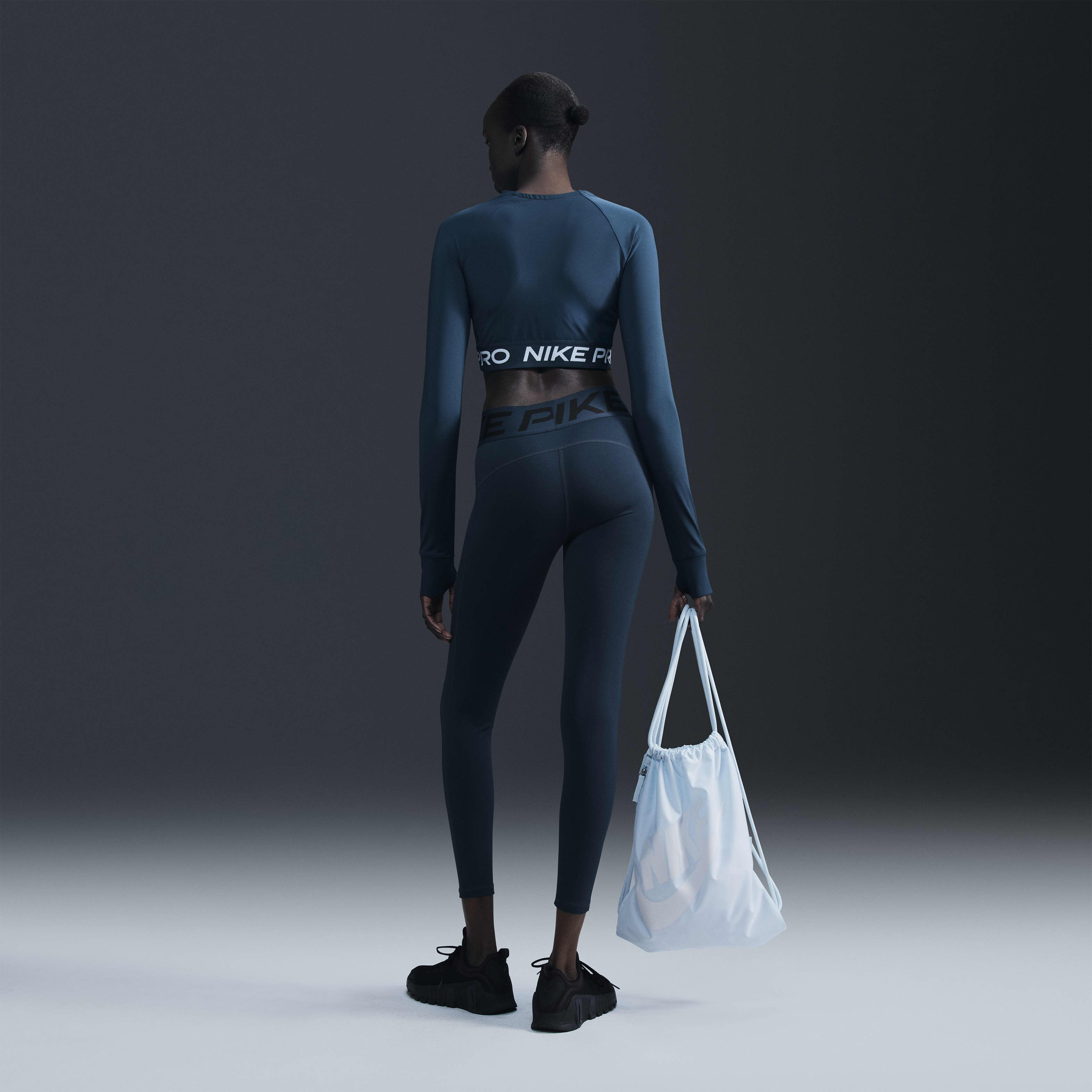 Nike Pro Sculpt image number 4