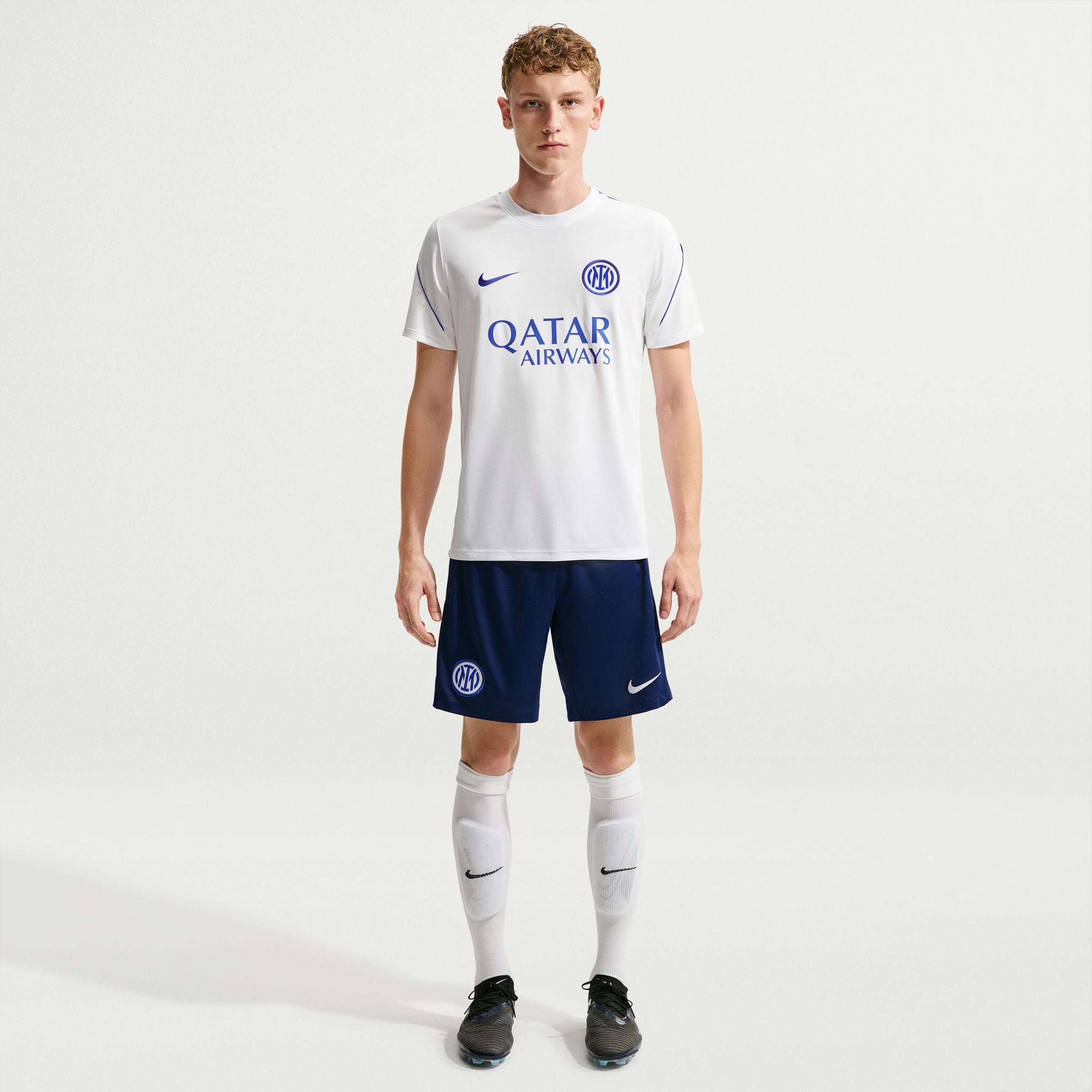 Inter Milan Strike image number 0
