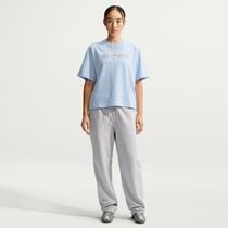 Nike Sportswear Essentials