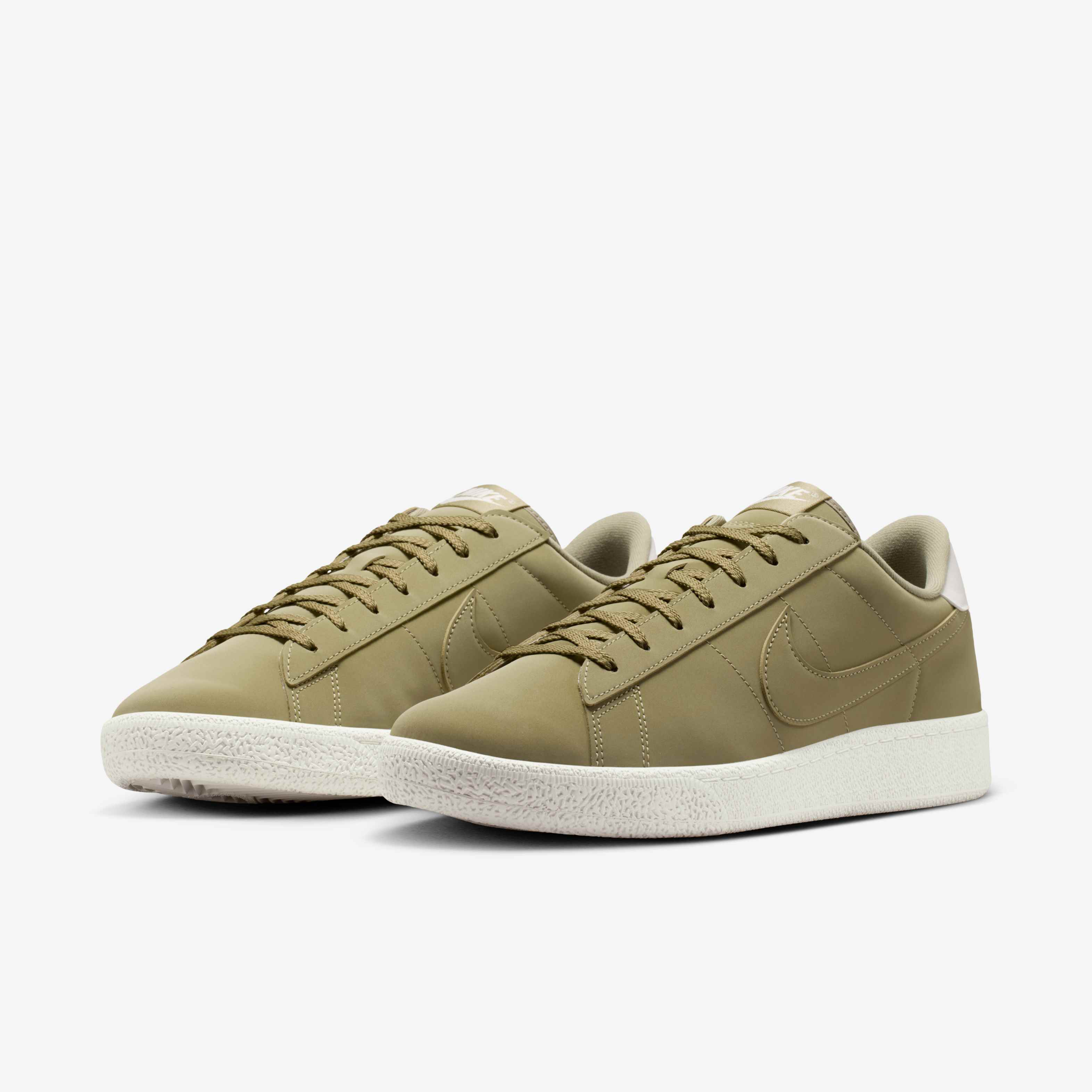 Nike Tennis Classic image number 4