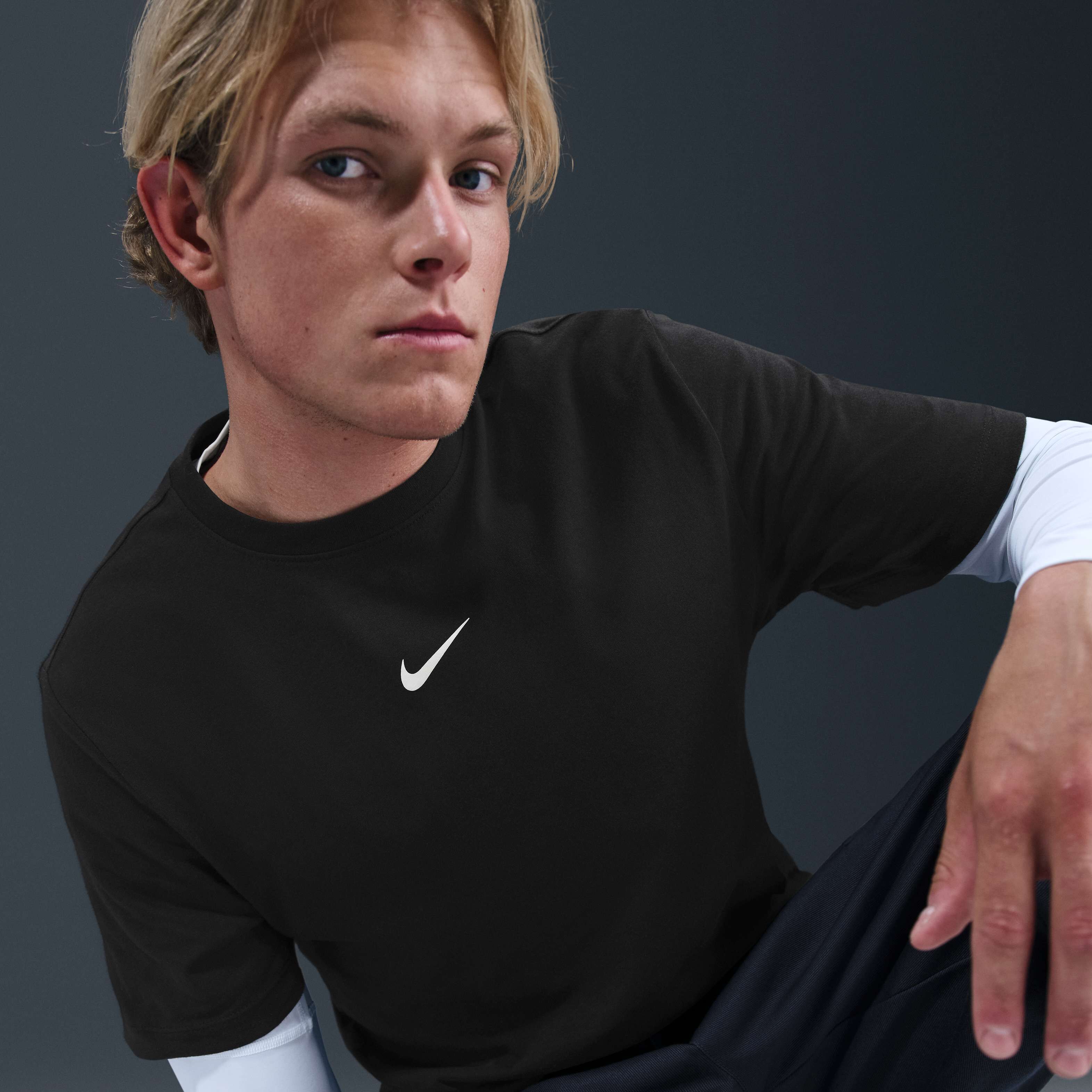 نايكي سبورتسوير image number 2