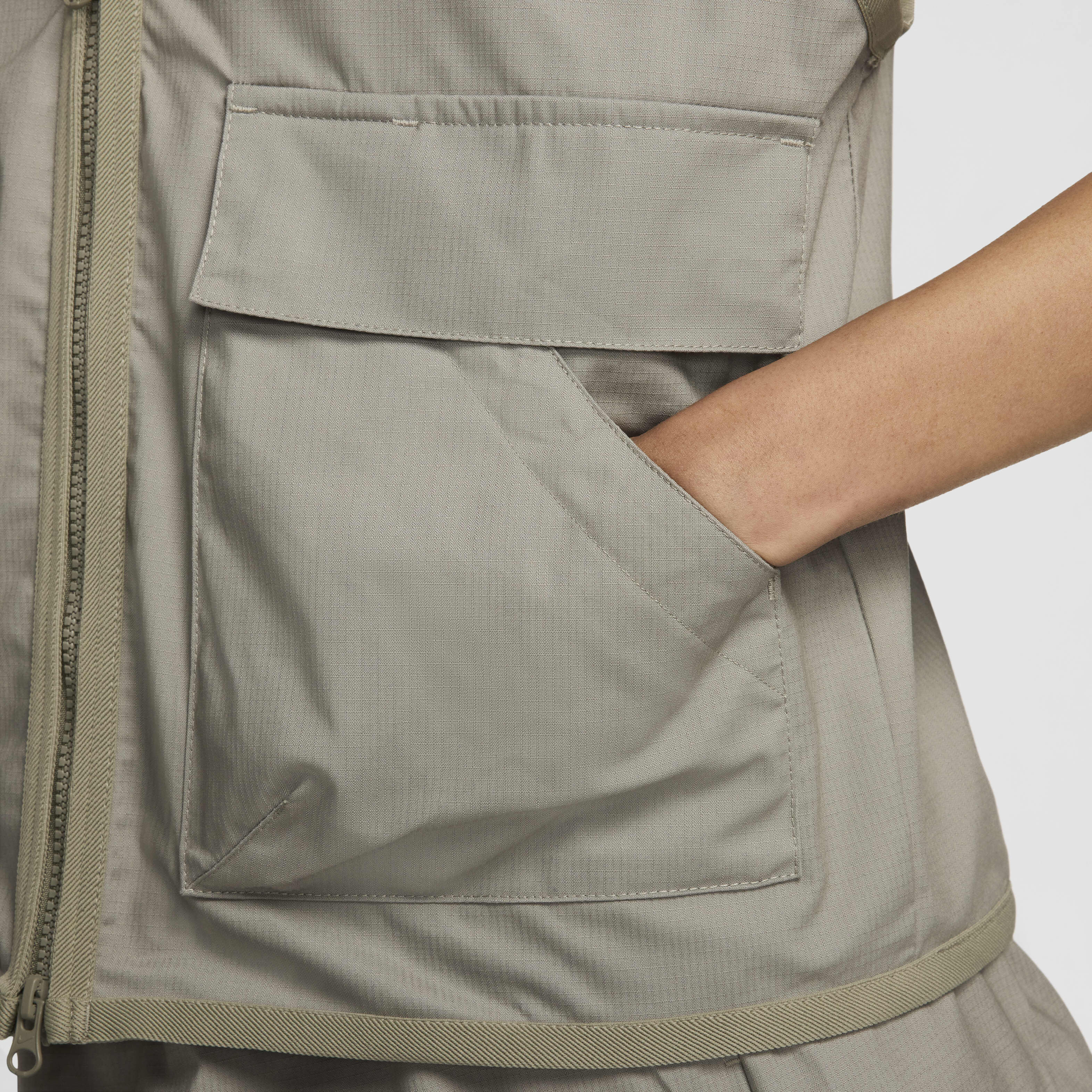 نايكي سبورتسوير ايسنشال image number 5