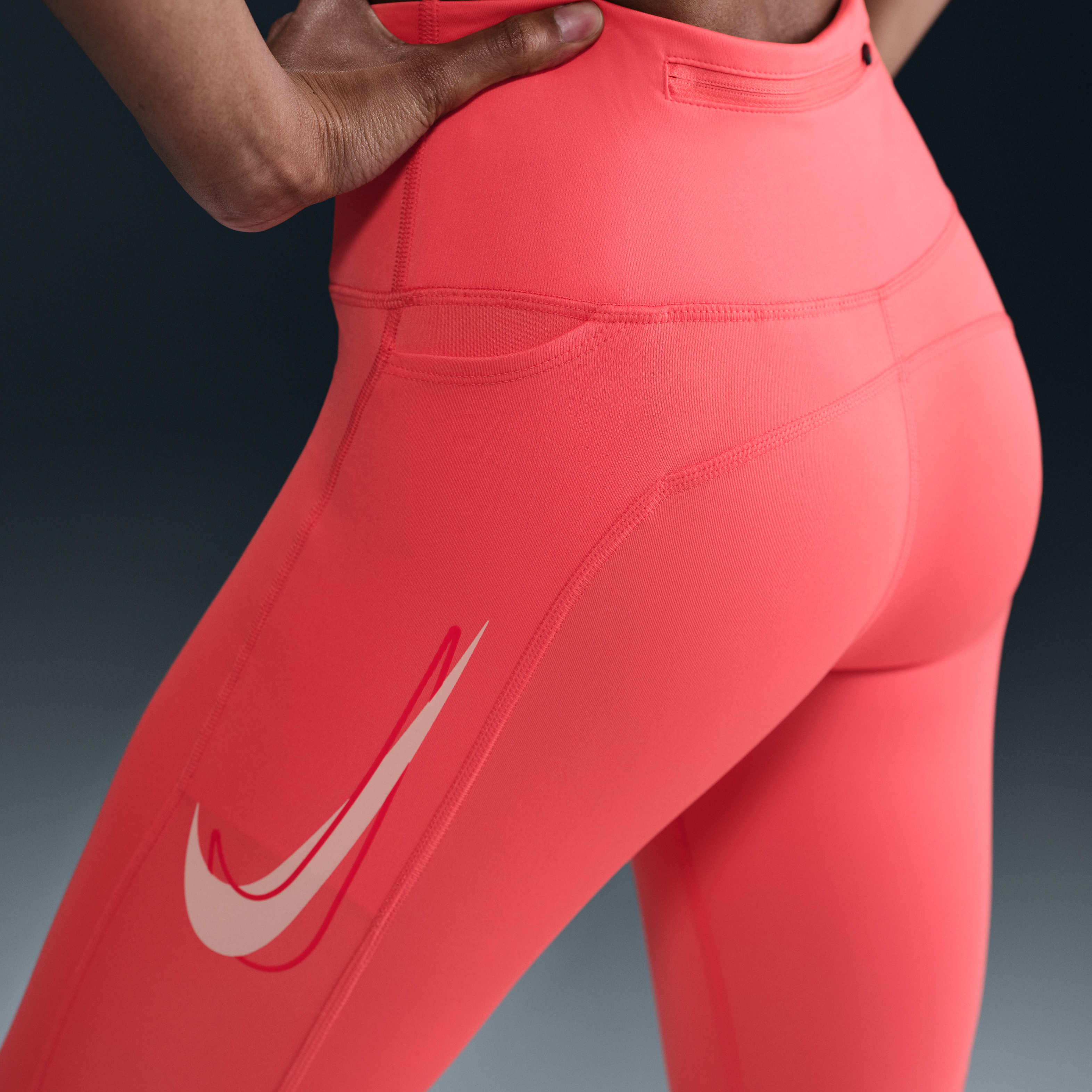 Nike Fast image number 2