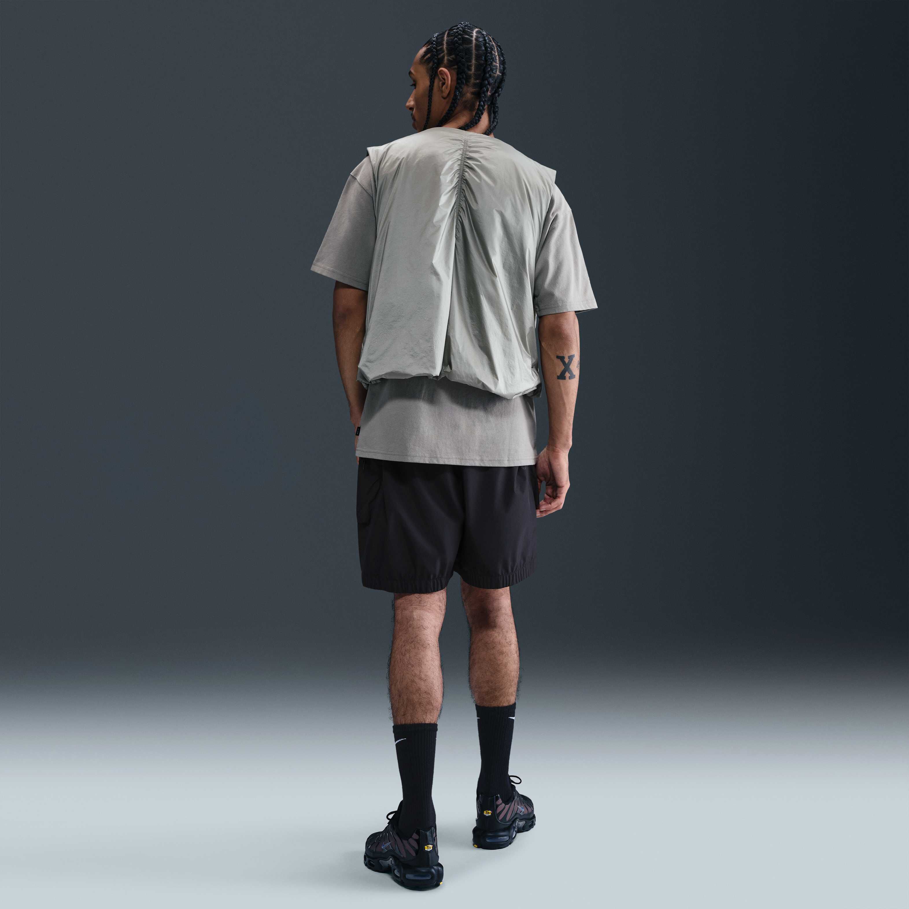 نايكي تك image number 3