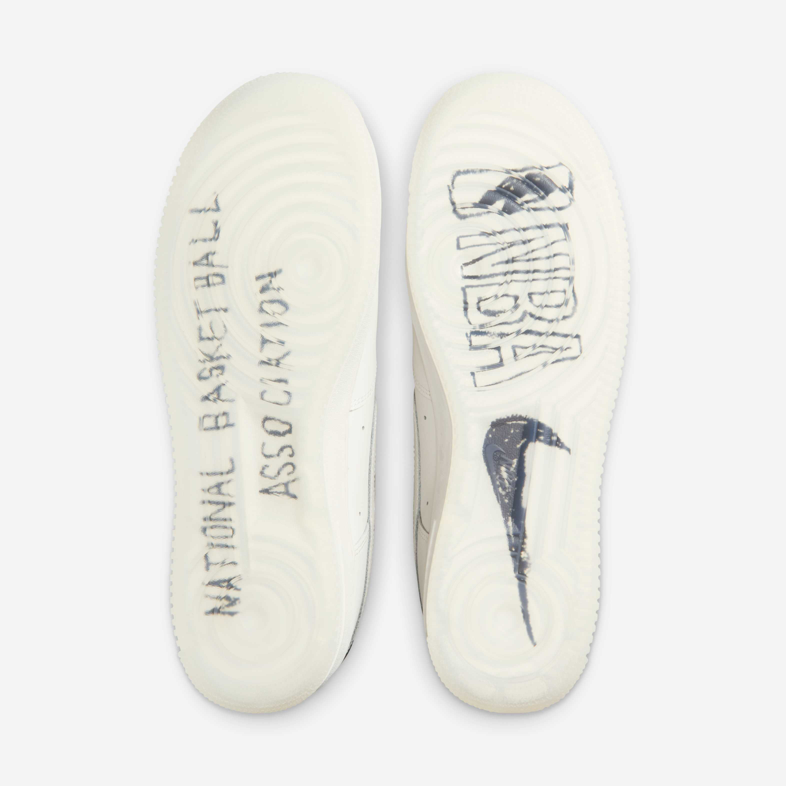 Nike Air Force 1 '07 image number 10
