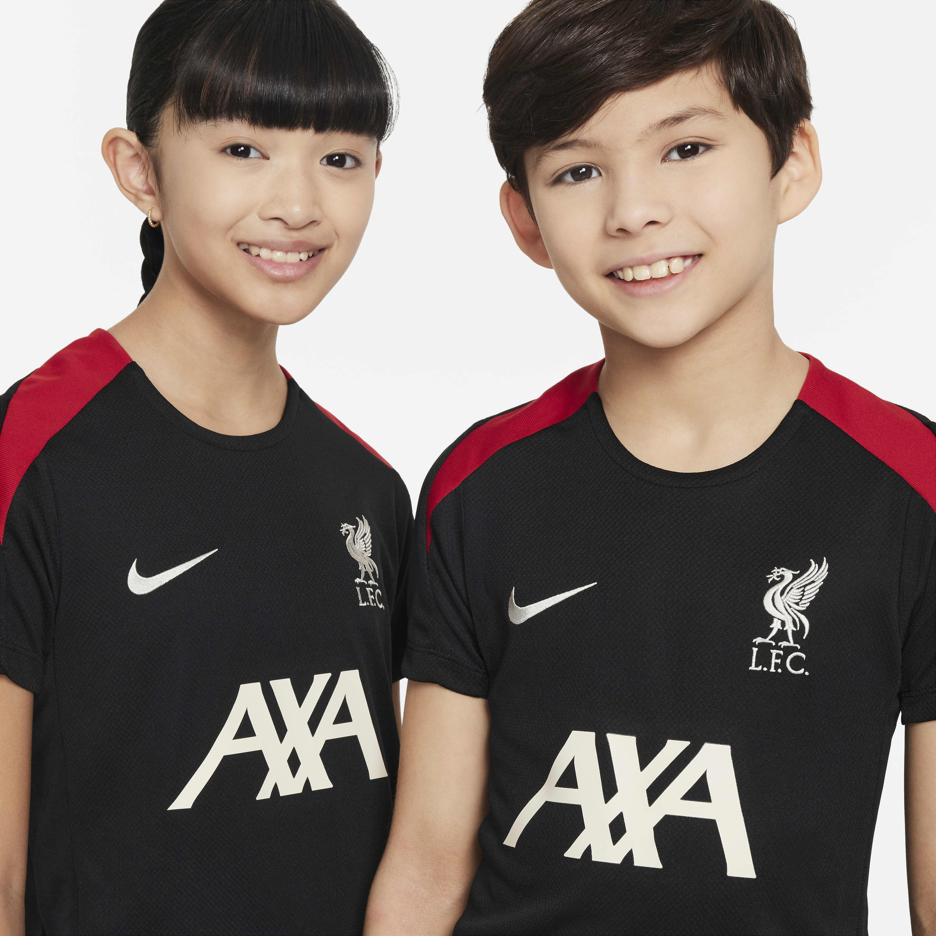 Liverpool F.C. Strike image number 2