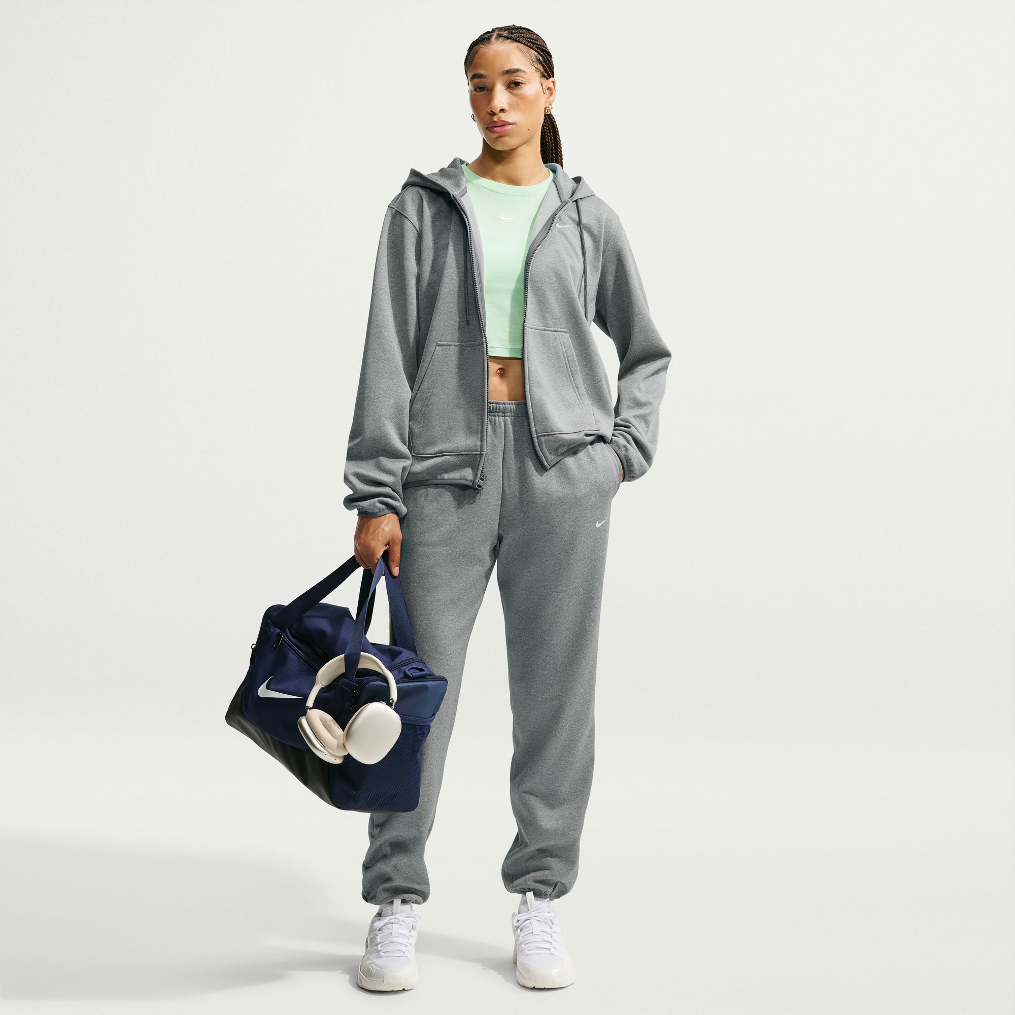 Nike Studio Fleece Sport image number 0