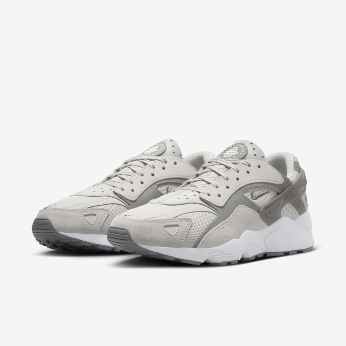 Nike Air Huarache Runner image number 5 Nike Air Huarache Runner image number 5