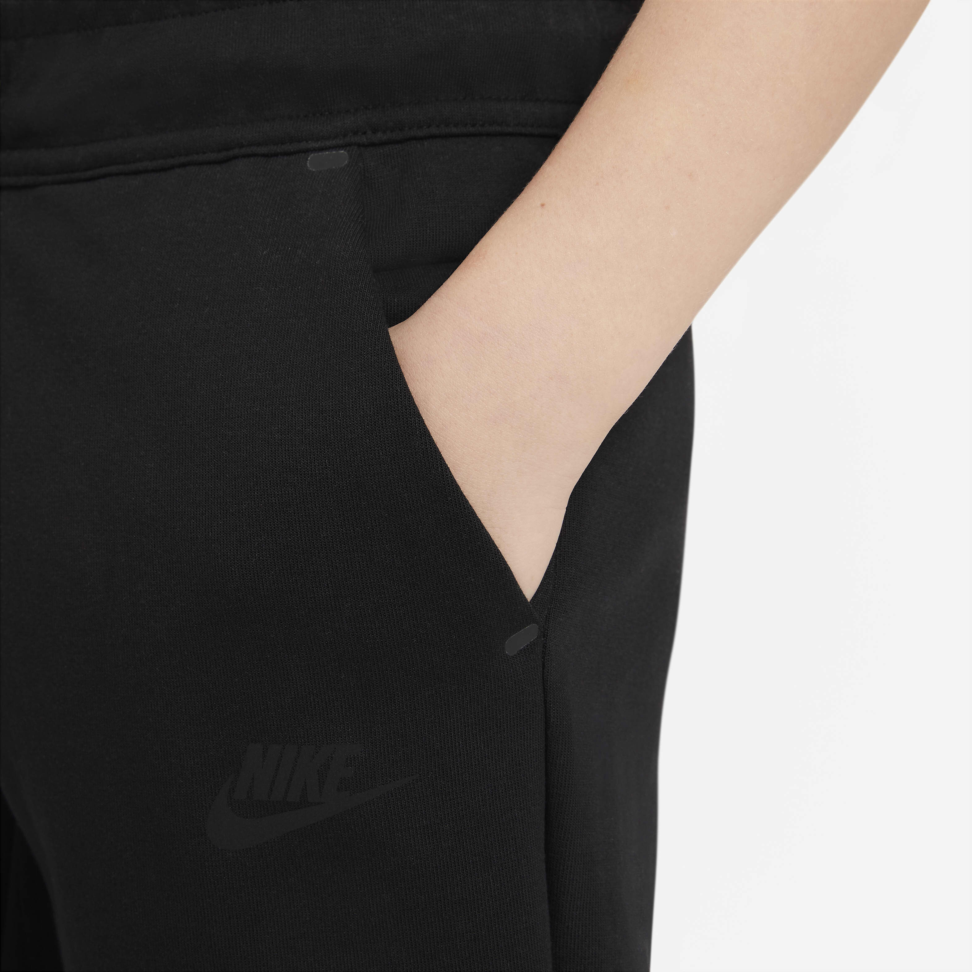 Nike Sportswear Tech Fleece image number 4