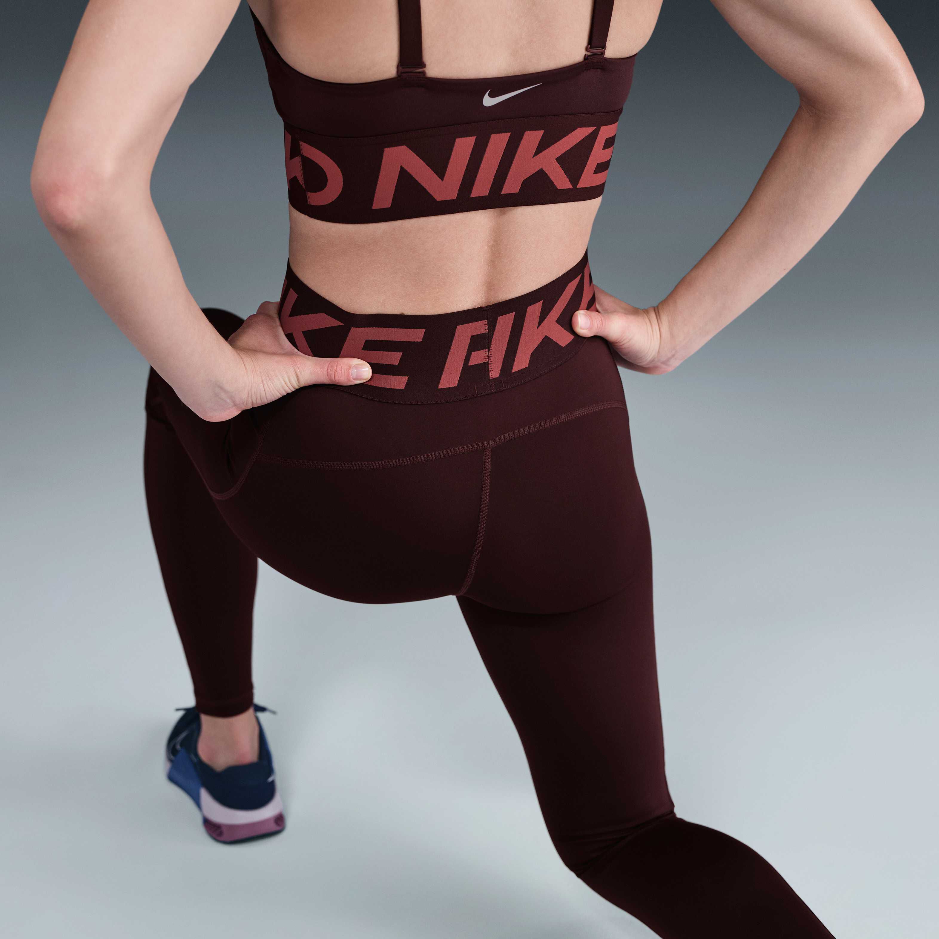 Nike Pro Sculpt image number 2