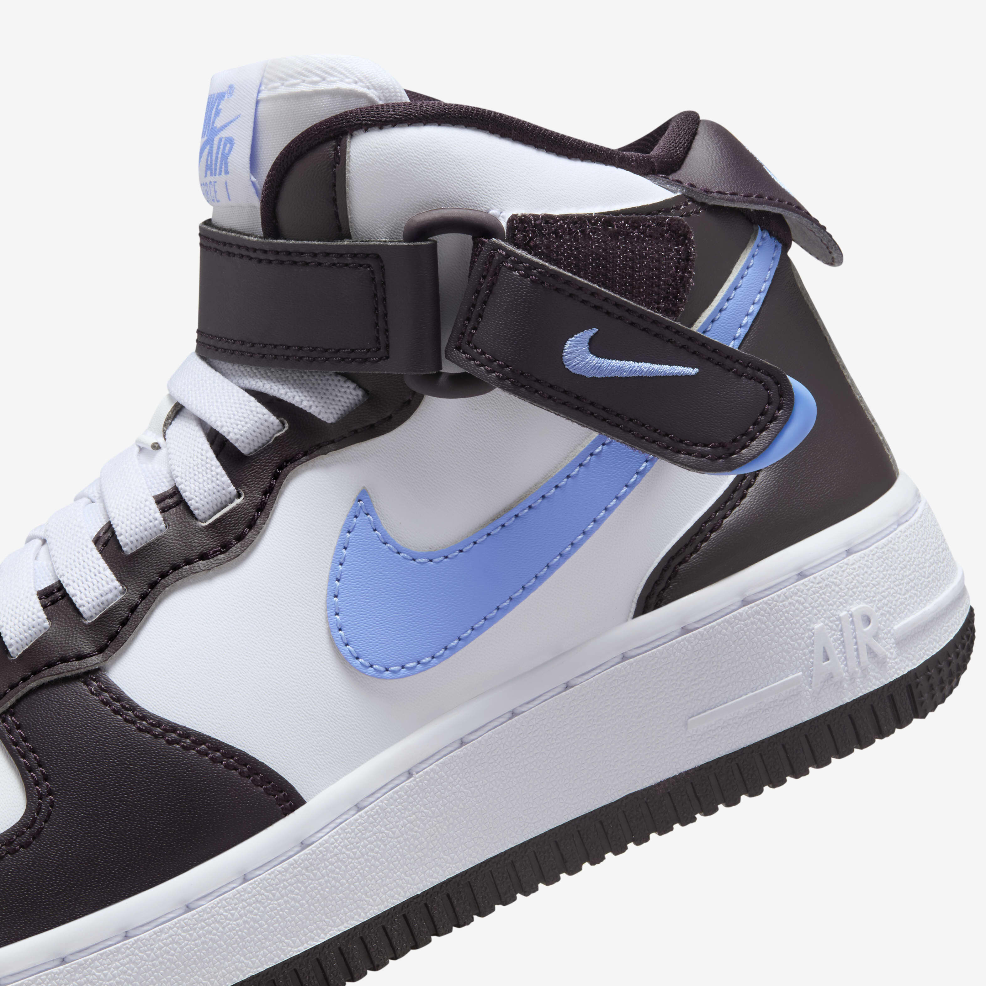 Nike Air Force 1 Mid EasyOn image number 8