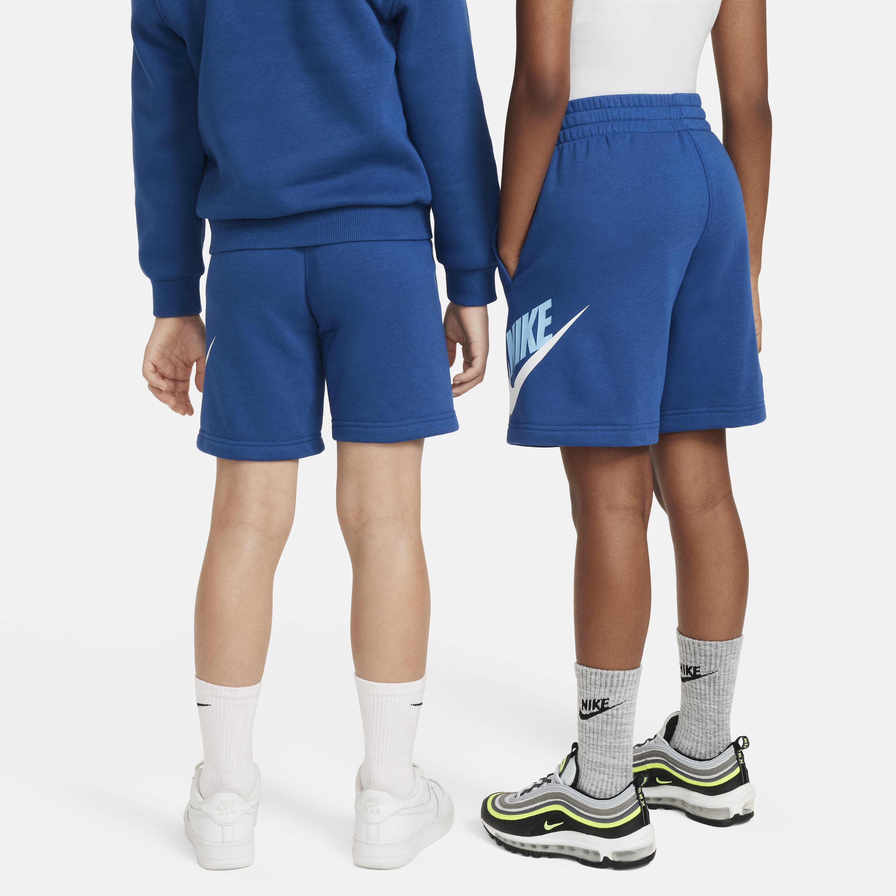 نايكي سبورتسوير كلوب فليس image number 1