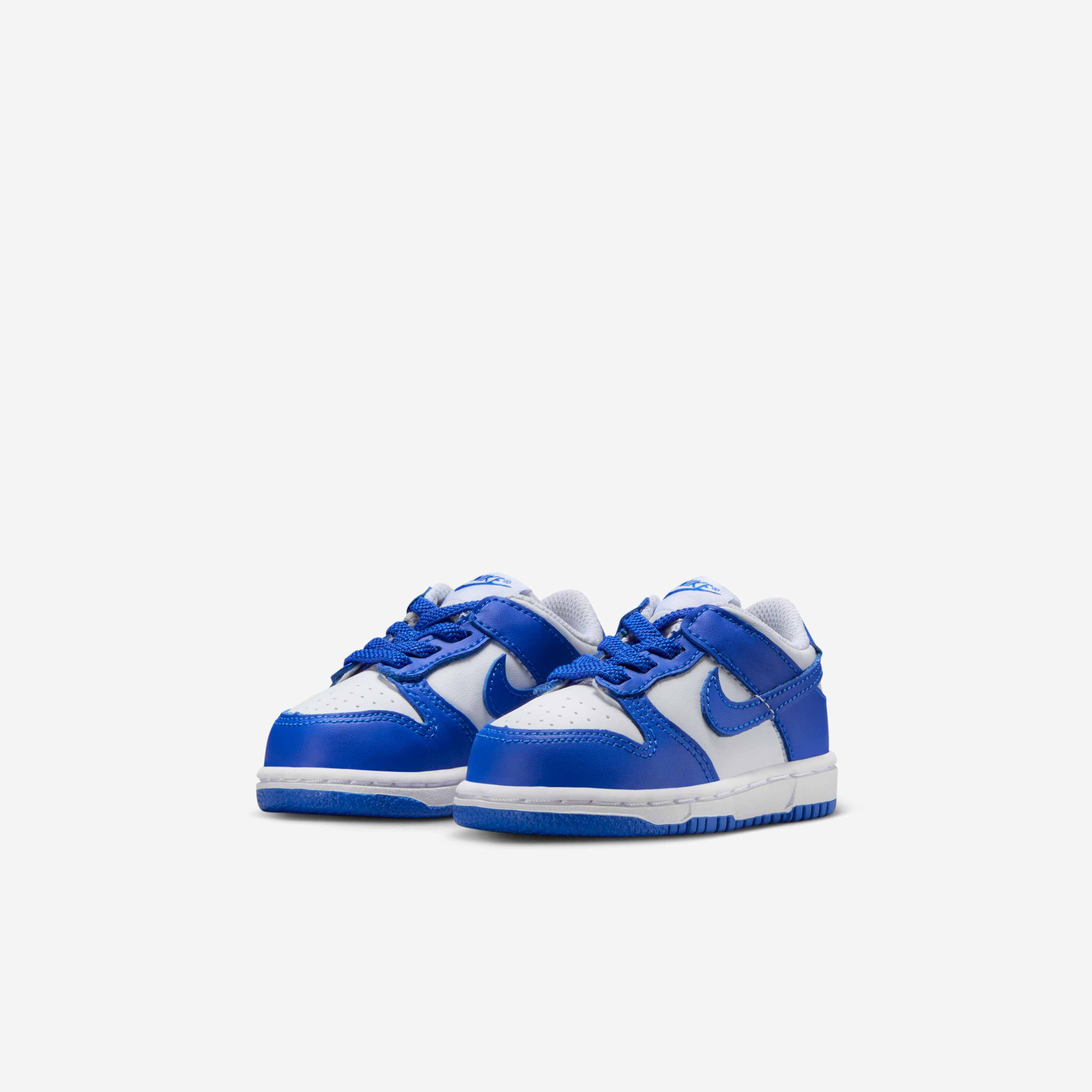 Nike Dunk Low image number 4