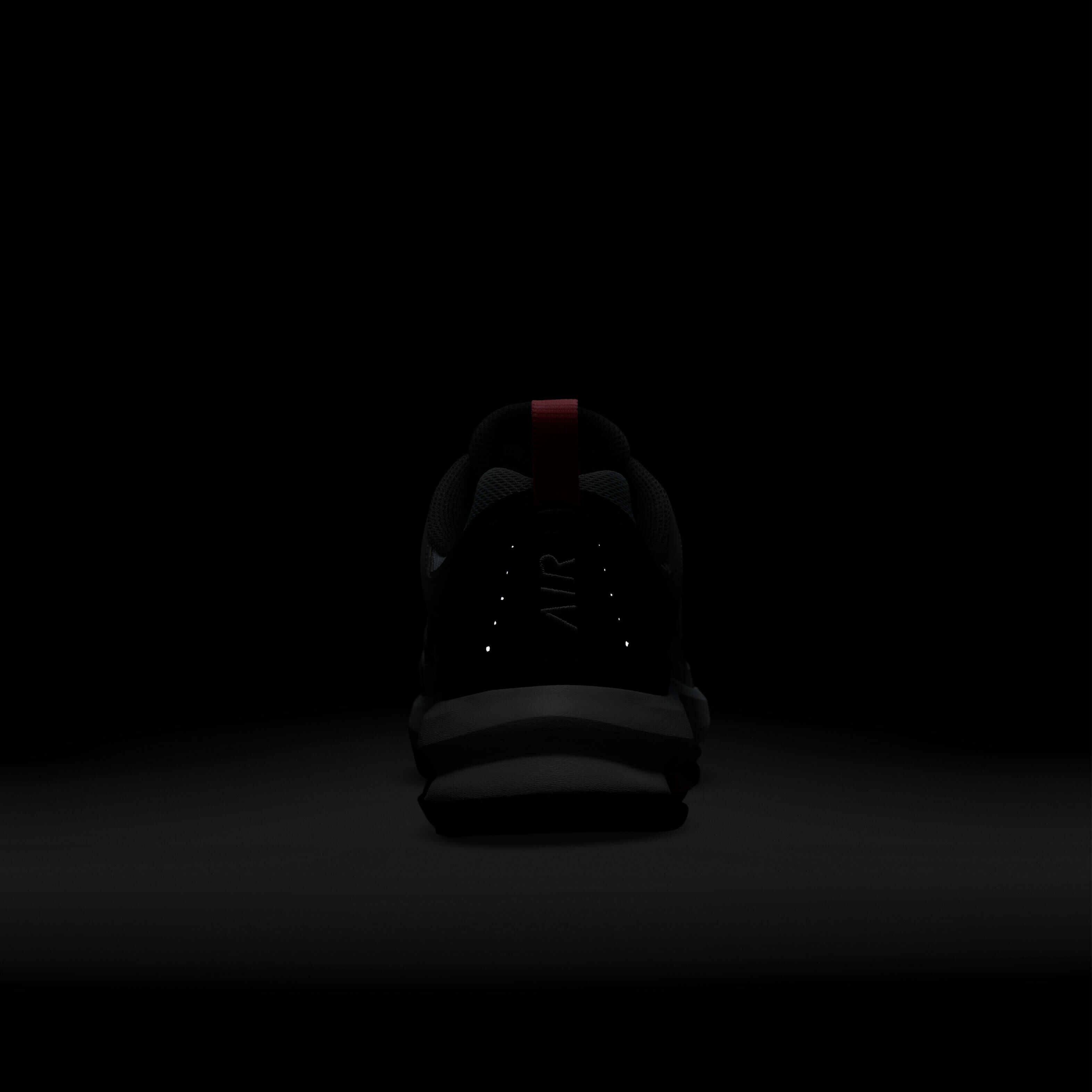 Nike Air Max AP image number 8