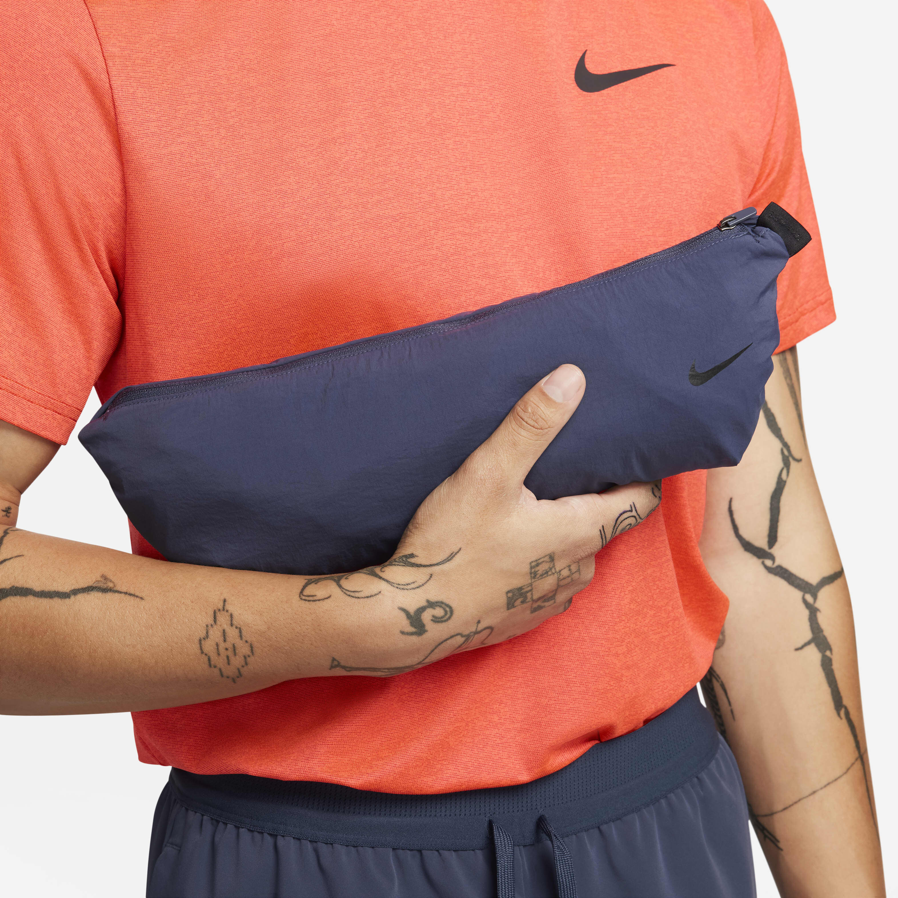 Nike APS image number 7