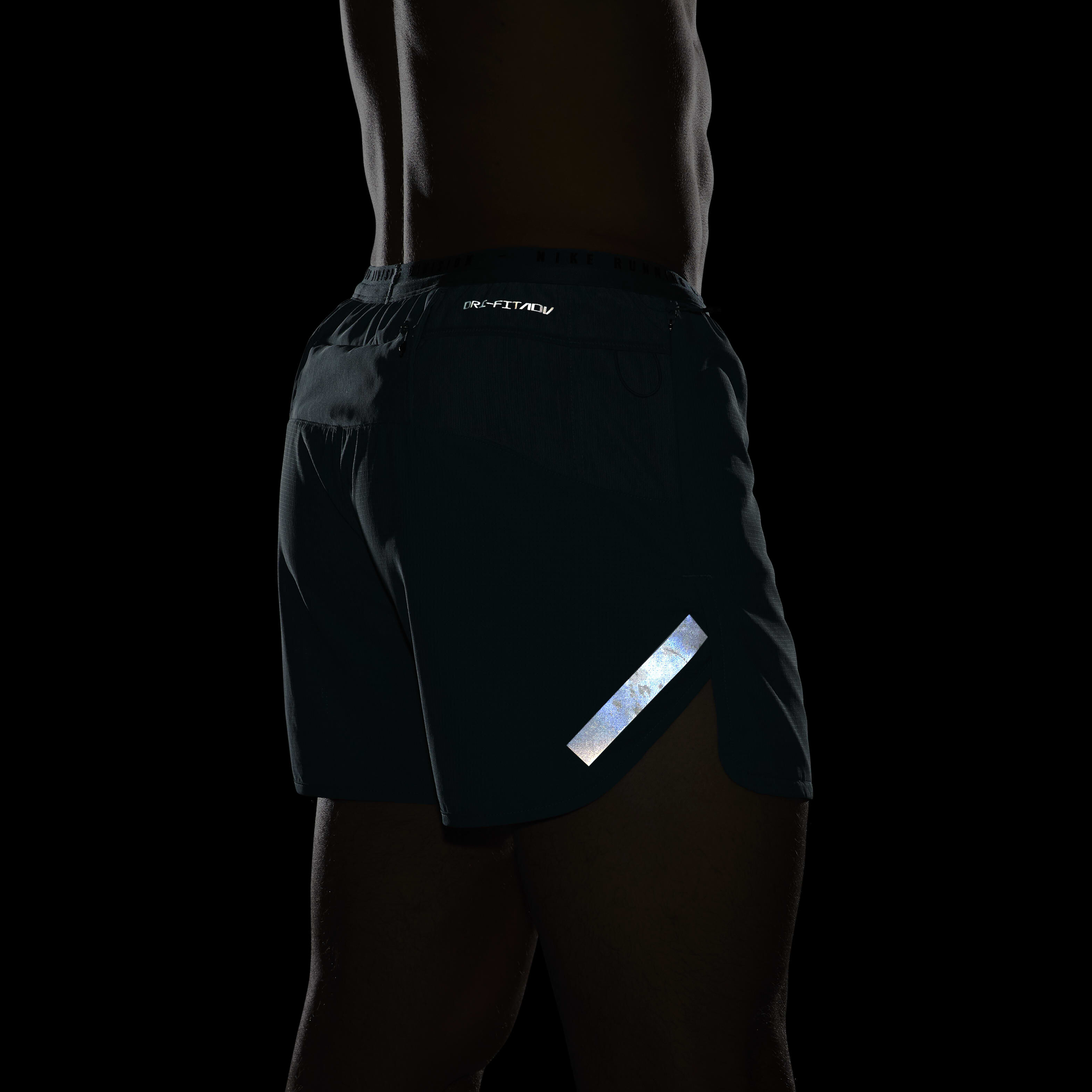 Nike Dri-FIT ADV Run Division image number 11